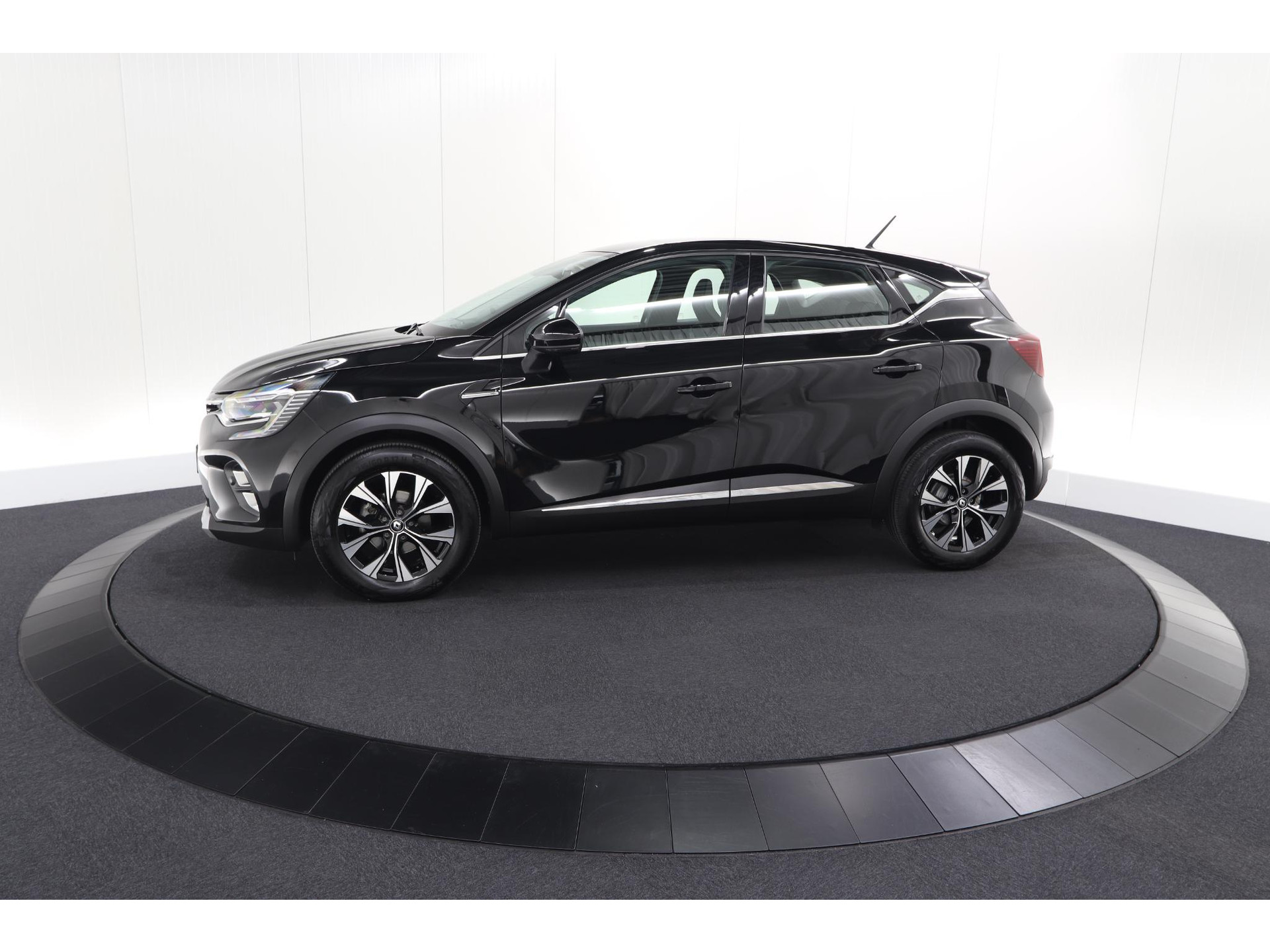 Renault Captur Mild Hybrid 140 EDC Intens | Camera | Navigatie | Parkeersensoren | Stoelverwarming