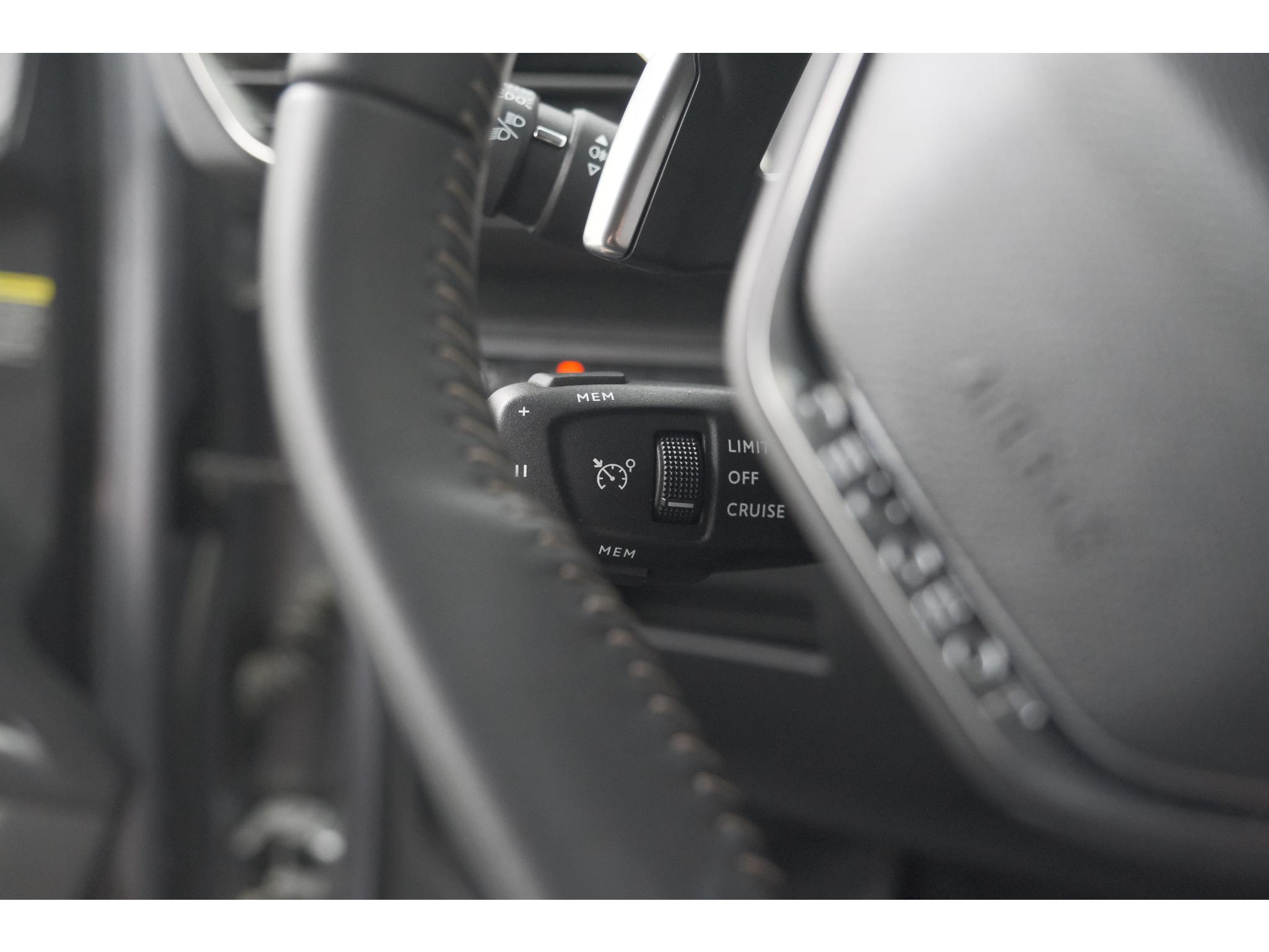 Peugeot 3008 1.6 HYbrid 225 Allure Pack Business | Camera | Navigatie | Apple Carplay | Parkeersensoren