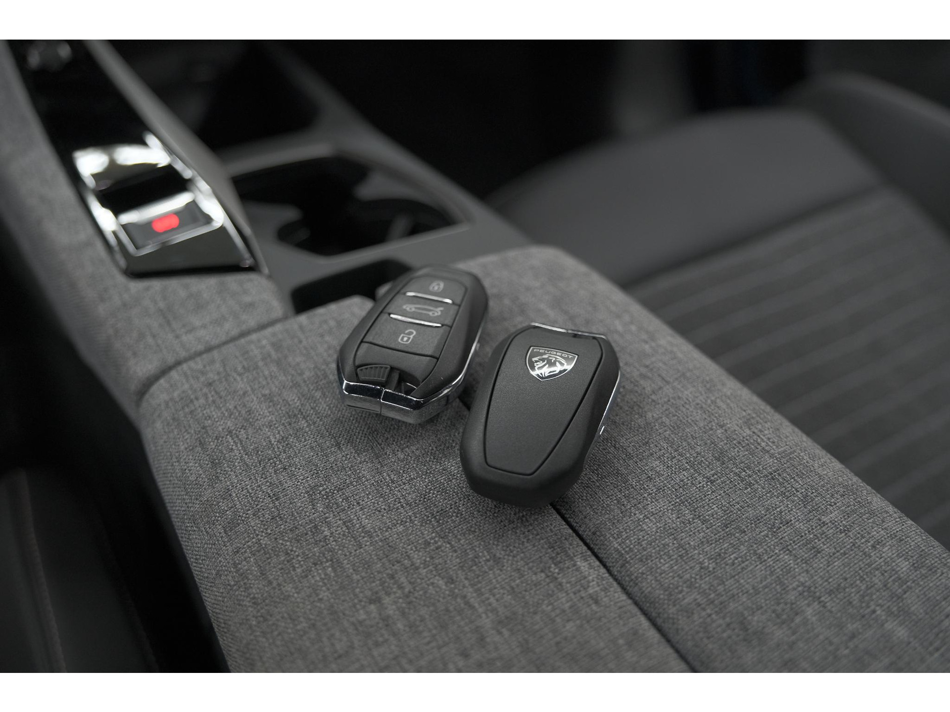 Peugeot 3008 Hybrid 136 e-DSC6 Allure | Camera | Apple Carplay | Parkeersensoren