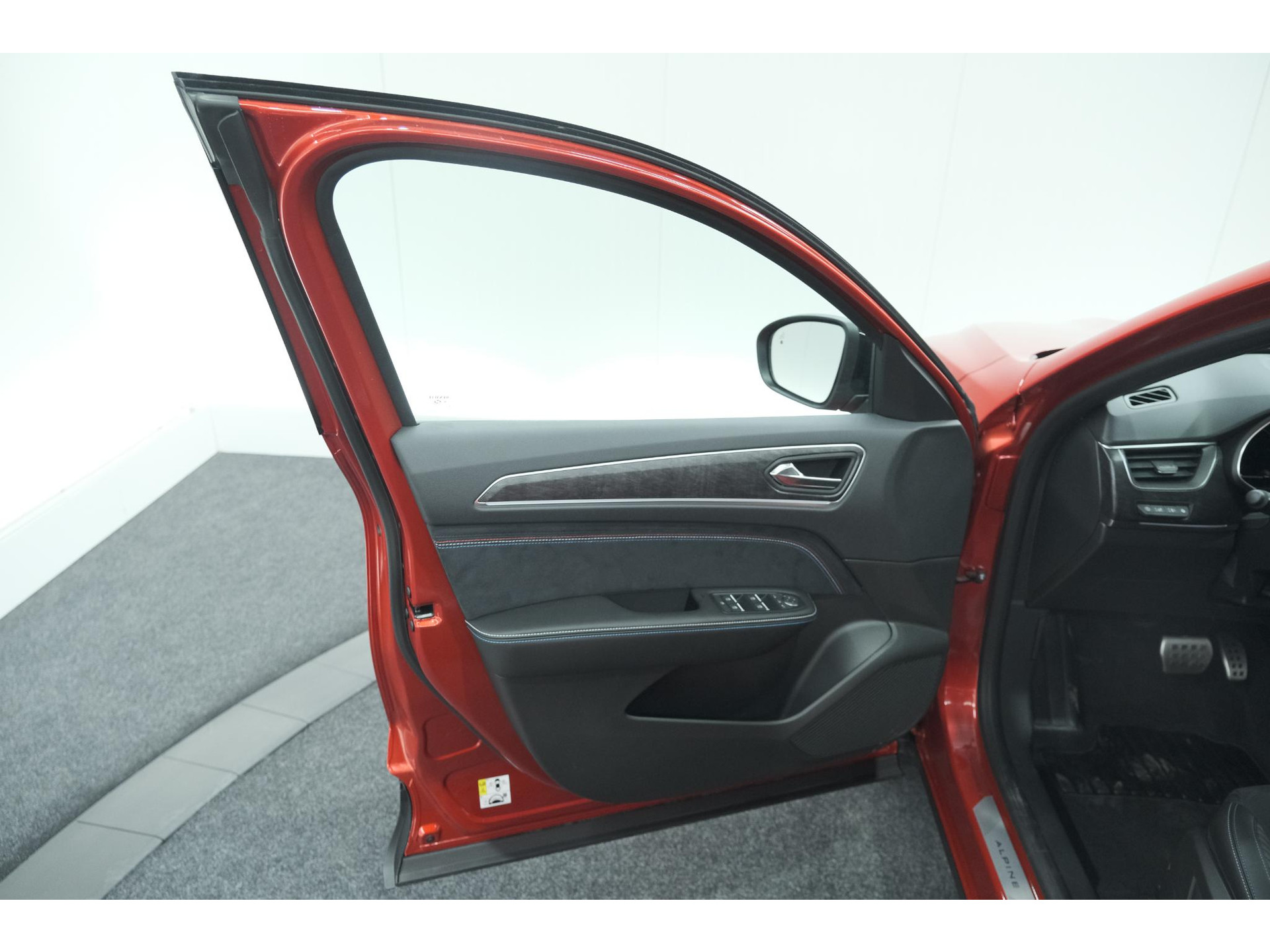 Renault Arkana 1.6 E-Tech hybrid 145 Esprit Alpine | Rondom Camera | Adaptieve Cruise Control | Pack Winter | Dodehoekdetectie