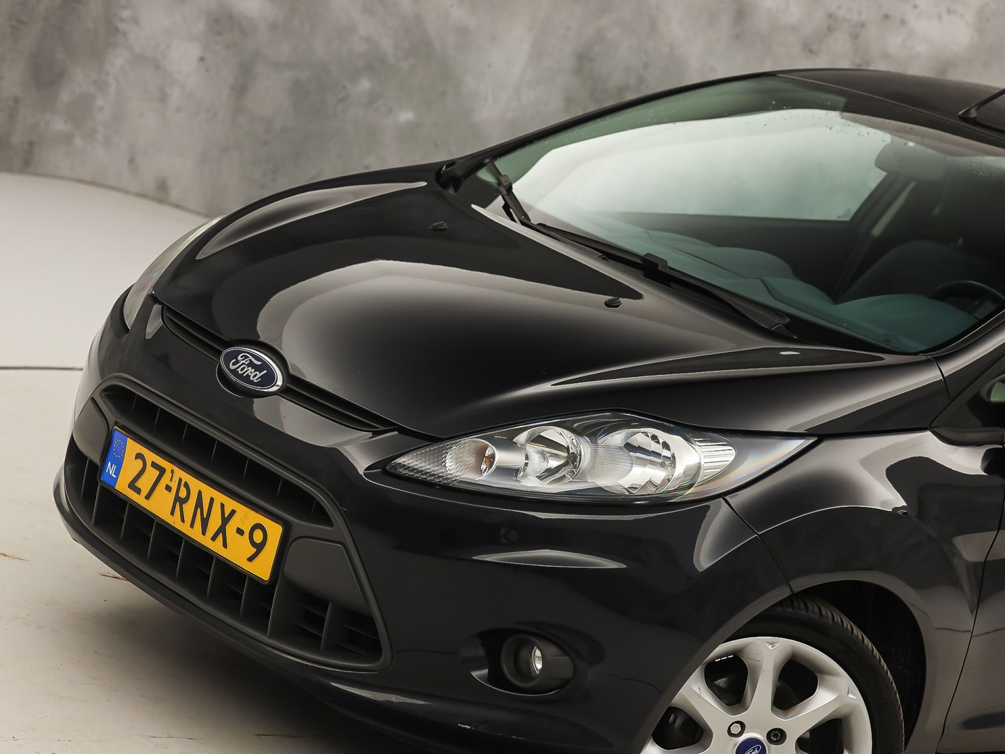 Ford Fiesta 1.25 S-Edition (AIRCO, LM VELGEN, ELEK RAMEN, GETINT GLAS, SPORTSTOELEN, MULTIFUNCTIONEEL STUURWIEL, NIEUWSTAAT)