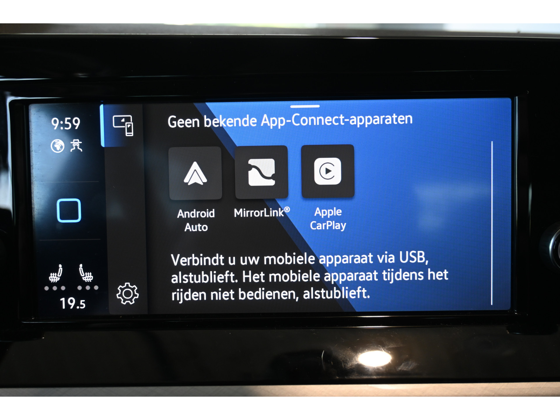 Volkswagen Golf 1.5 eTSI R-Line Automaat Clima Carplay Cruise Control Rijklaarprijs Inruil Mogelijk!