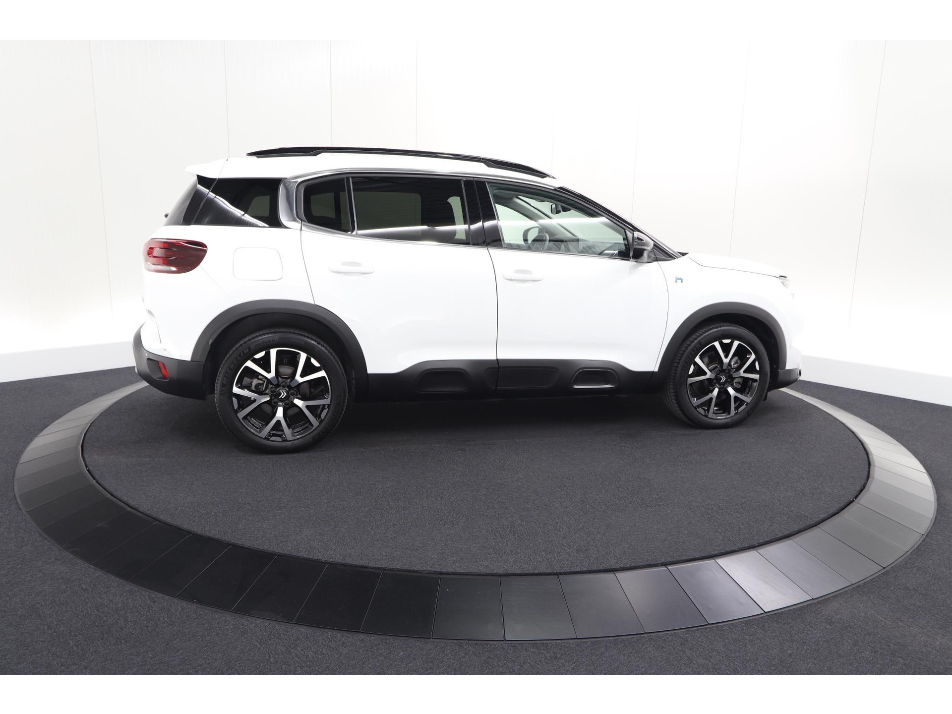 Citroen C5 Aircross 1.6 Plug-in Hybrid 225 Shine | Adaptieve Cruise Control | Pack Ambiance | Camera