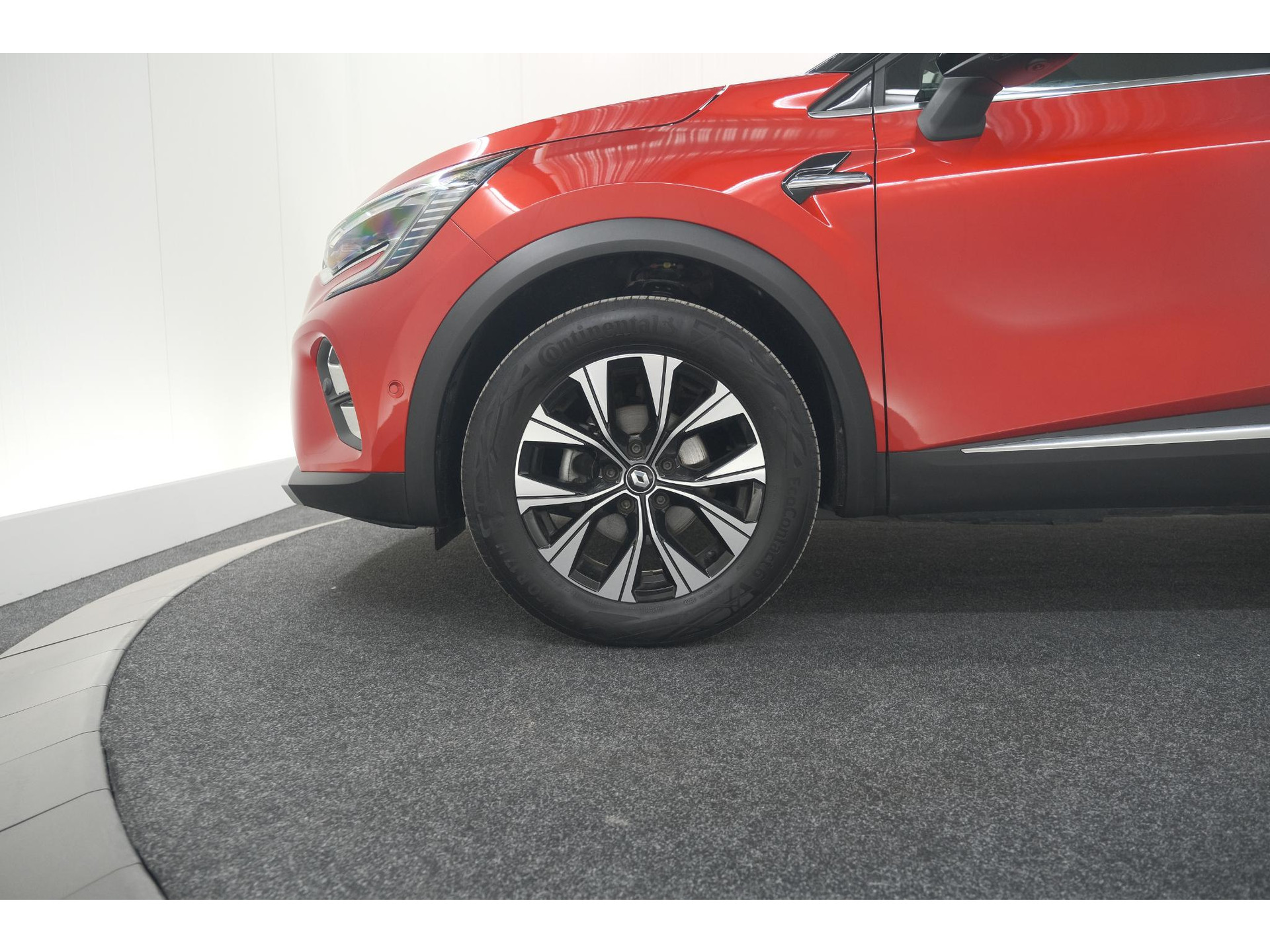 Renault Captur TCe 90 Techno | 360 Camera | 9.3 Inch Grootscherm | Apple Carplay | Navigatie