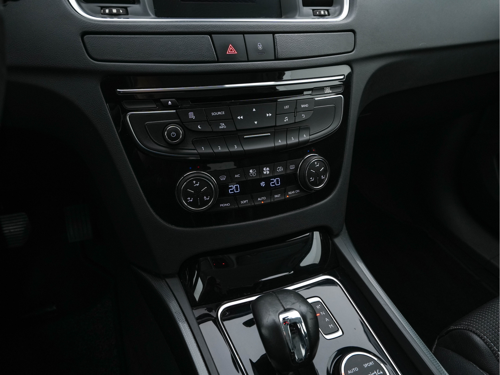 Peugeot 508 2.0 HDi Blue Lease Premium Hybrid4 Aut. *HEAD-UP | LEATHER-FABRIC | XENON | JBL-AUDIO | SHIFT-PADDLES | COMFORT-SEATS | KEYLESS | NAVI-FULLMAP | ECC | PDC | CRUISE | 17''ALU*