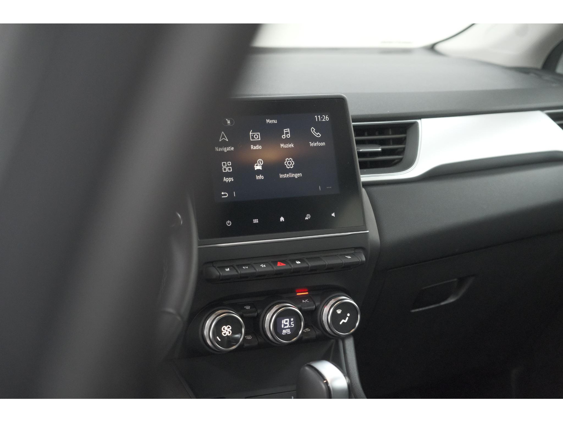 Renault Captur 1.6 E-Tech Hybrid 145 Intens | Trekhaak | Camera | Stoelverwarming | Navigatie