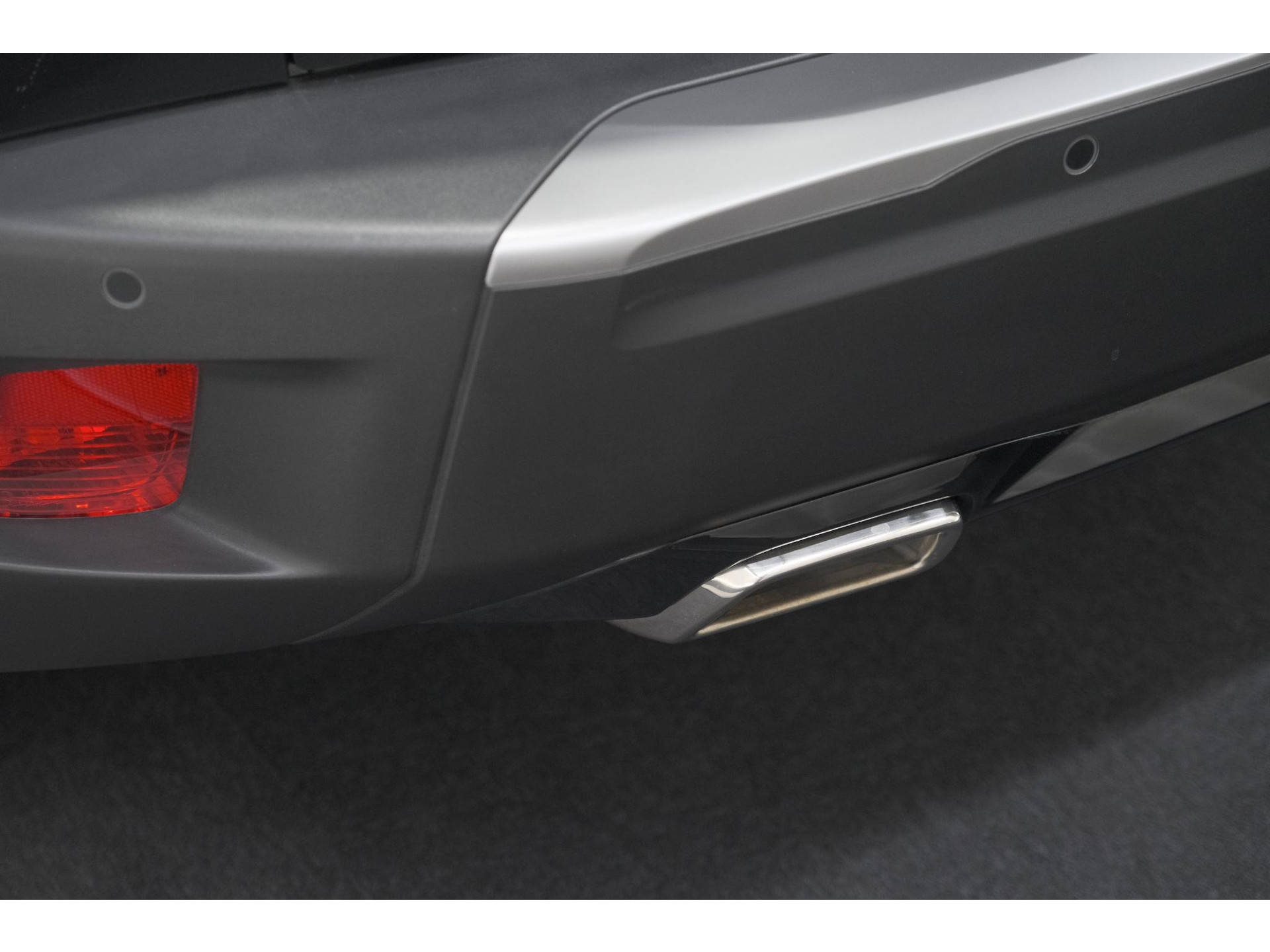 Peugeot 2008 1.2 Hybrid 145 Allure | 360 Camera | Adaptieve Cruise Control | Navigatie | Dodehoekdetectie