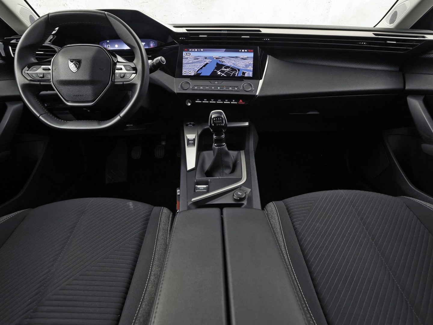Peugeot 308 SW 1.2 PureTech Active Sport (VIRTUAL COCKPIT, APPLE CARPLAY, GROOT NAVI, SPORTSTOELEN, STOELVERWARMING, PARKEERSENSOREN, LANE ASSIST, CRUISE, NIEUWSTAAT)
