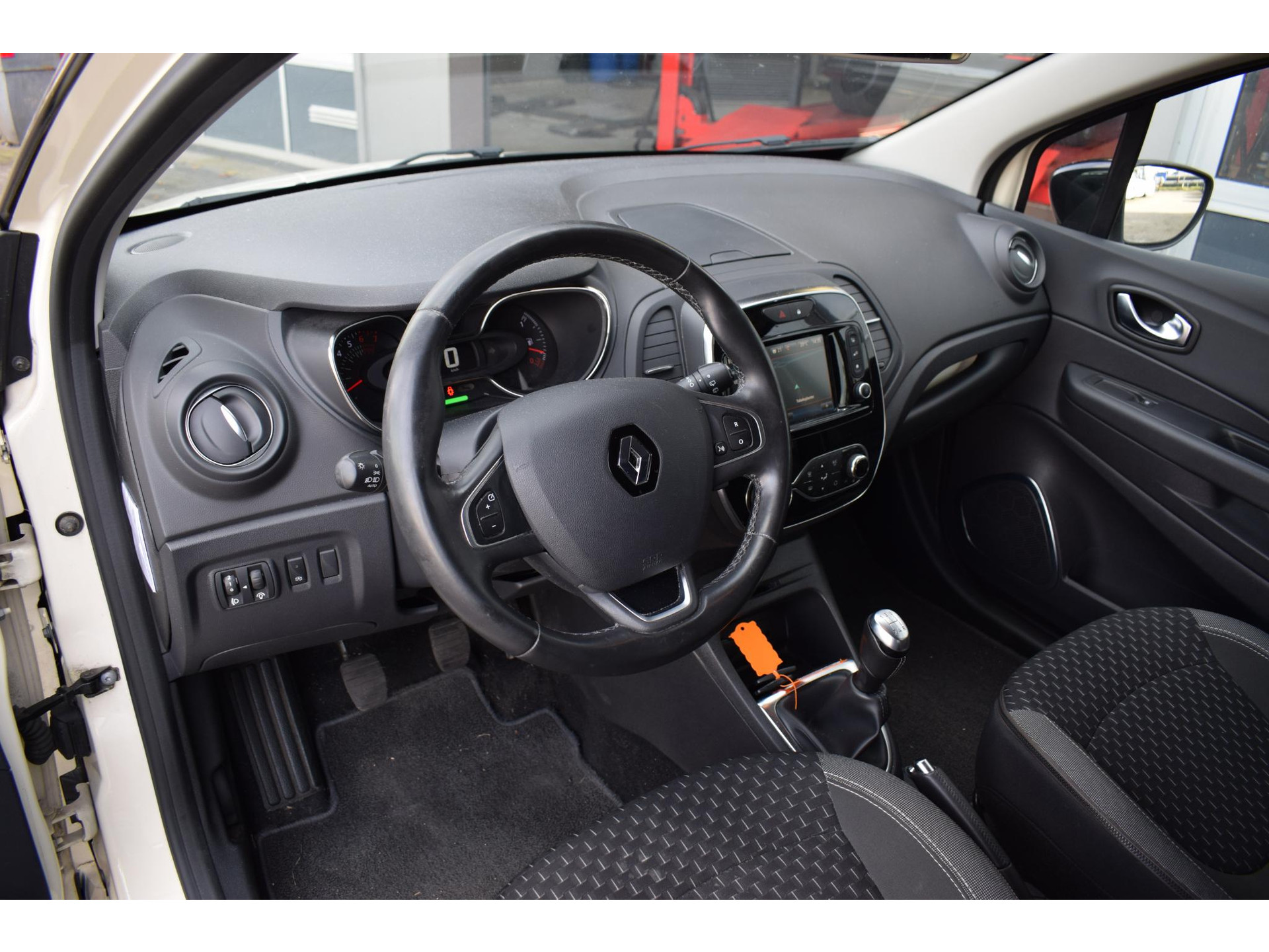 Renault Captur 0.9 TCe Intens | Trekhaak | Camera | Cruise | Climate