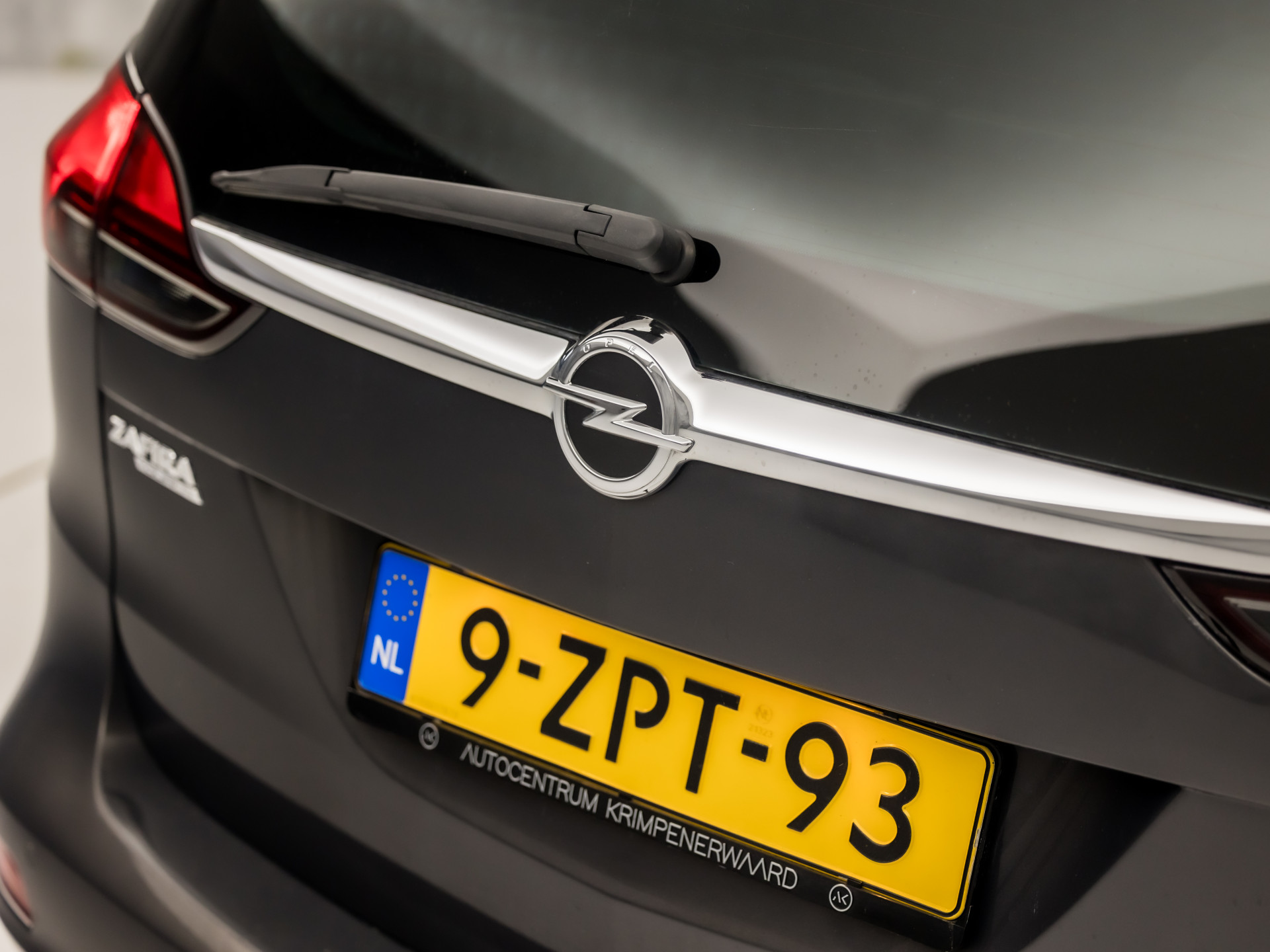 Opel Zafira Tourer 1.4 Sport 7 Persoons (NAVIGATIE, CRUISE, GETINT GLAS, SPORTSTOELEN, LM VELGEN, TREKHAAK, NIEUWSTAAT)