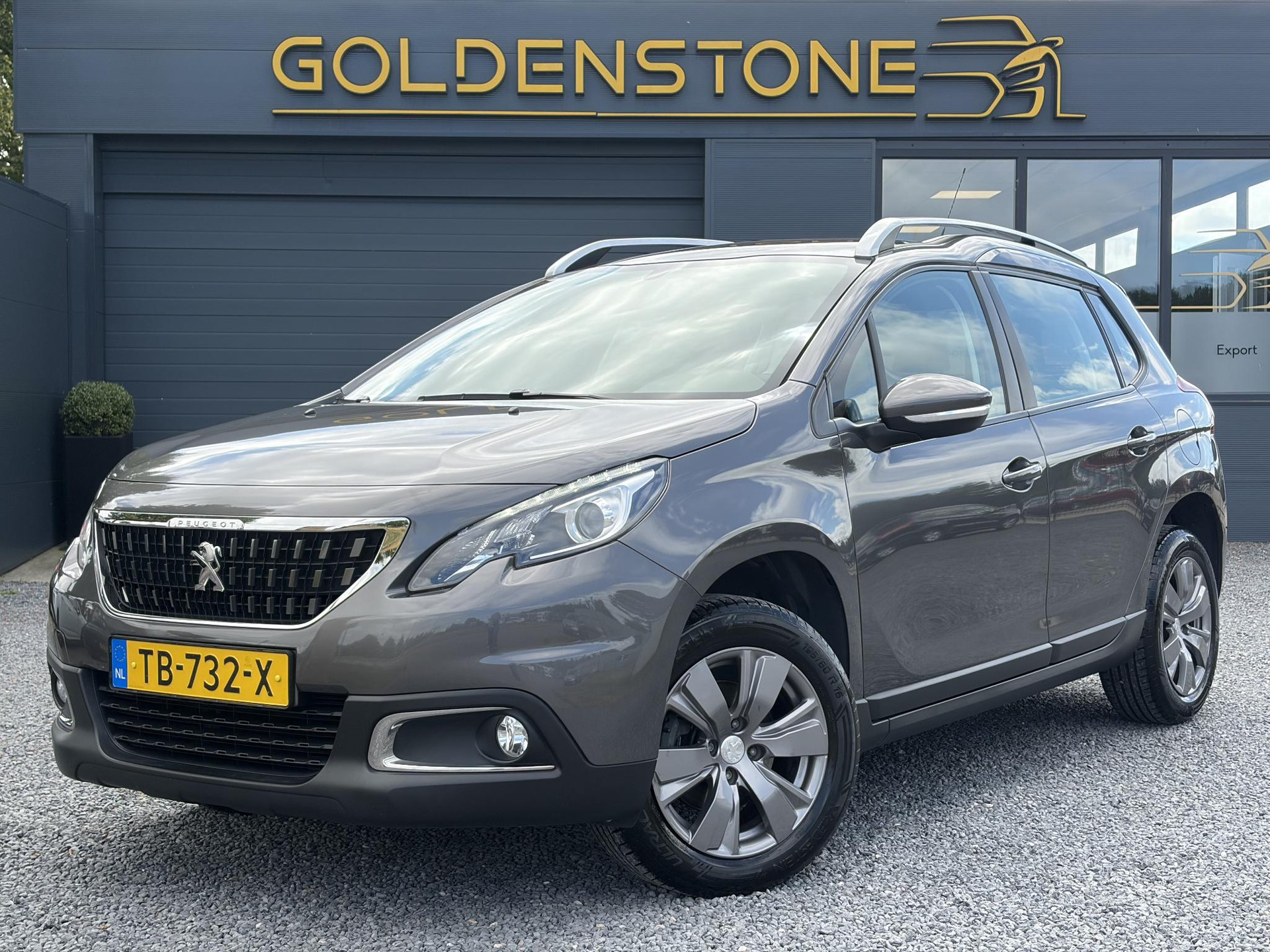 Peugeot 2008 1.2 PureTech Blue Lion D-riem vv in 2024 l Pano l Navi l 110pk l Trekhaak l Carplay l Airco l Cruise l Pdc l Recent beurt gehad l N.A.P l Apk tot 01-2027