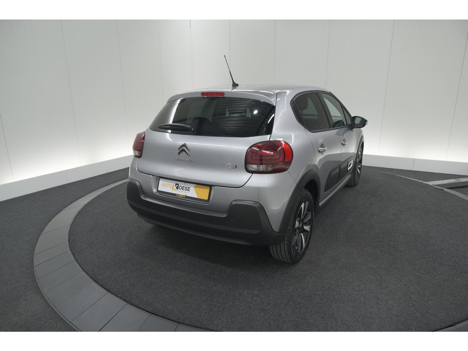 Citroen C3 PureTech 110 EAT6 Max | Apple Carplay | Parkeersensoren | Climate Control | 16 Inch Lichtmetalen Velgen