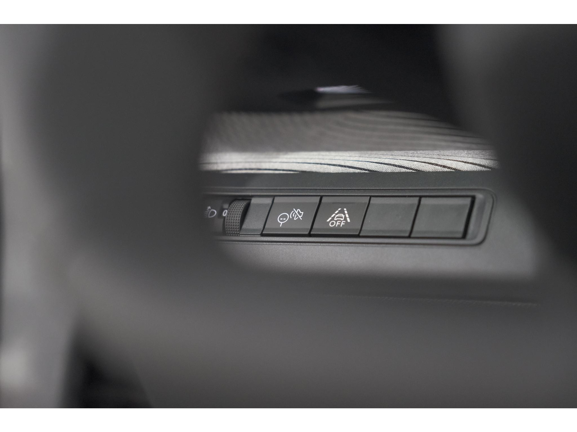 Citroen Ë-C3 Aircross Plus 113pk Extended Range 54 kWh | 11 KW Lader | Camera | Apple CarPlay | Parkeersensoren