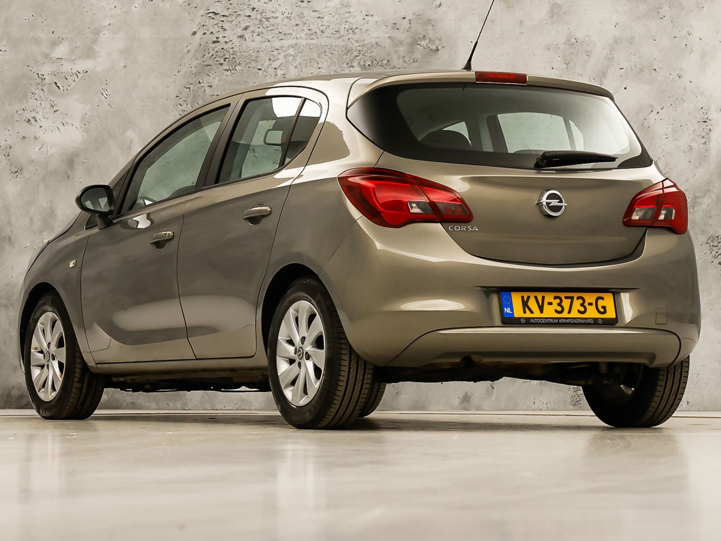 Opel Corsa 1.4 Color Edition (5 DEURS, AIRCO, SPORTSTOELEN, CRUISE, ELEK RAMEN, NIEUWE APK, NIEUWSTAAT)