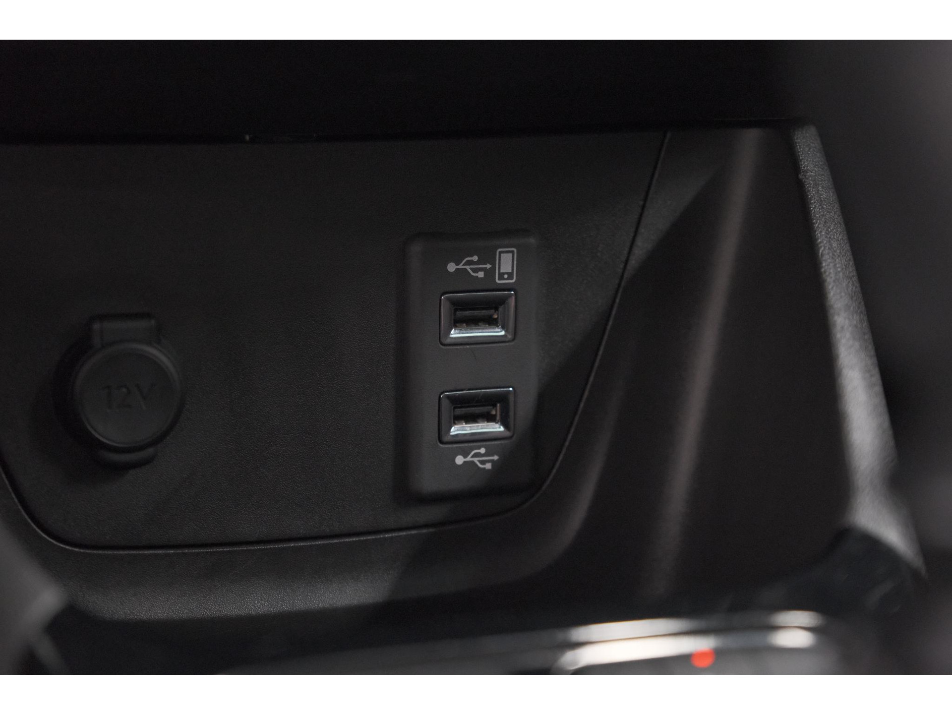 Opel Crossland Turbo 110 GS Line | Trekhaak | Camera | Apple Carplay | Navigatie | Parkeersensoren voor + Achter