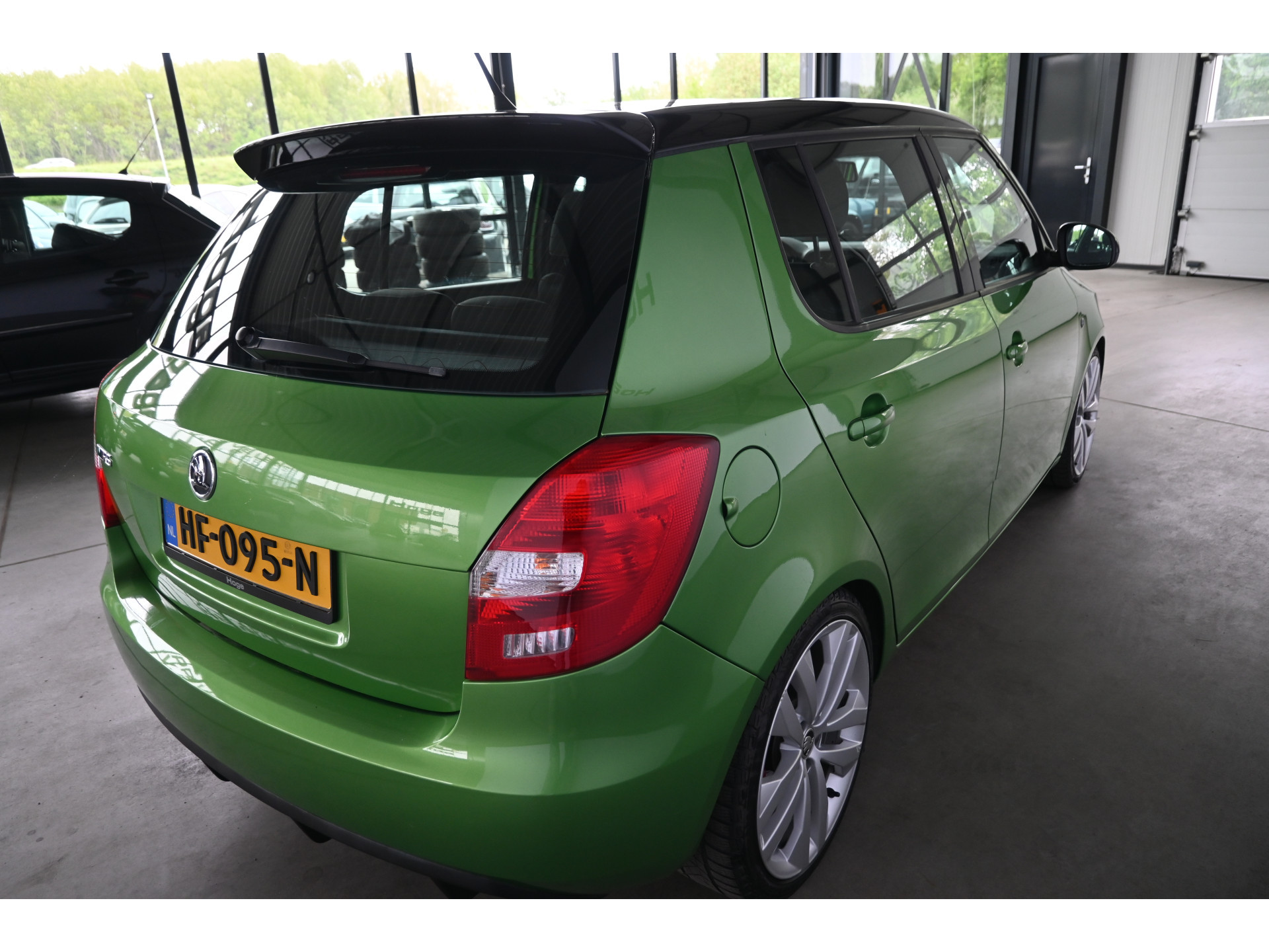ŠKODA Fabia 1.4 TSI RS 180PK! Automaat Clima Carplay Cruise Control Stoelverwarming Inruil Mogelijk!