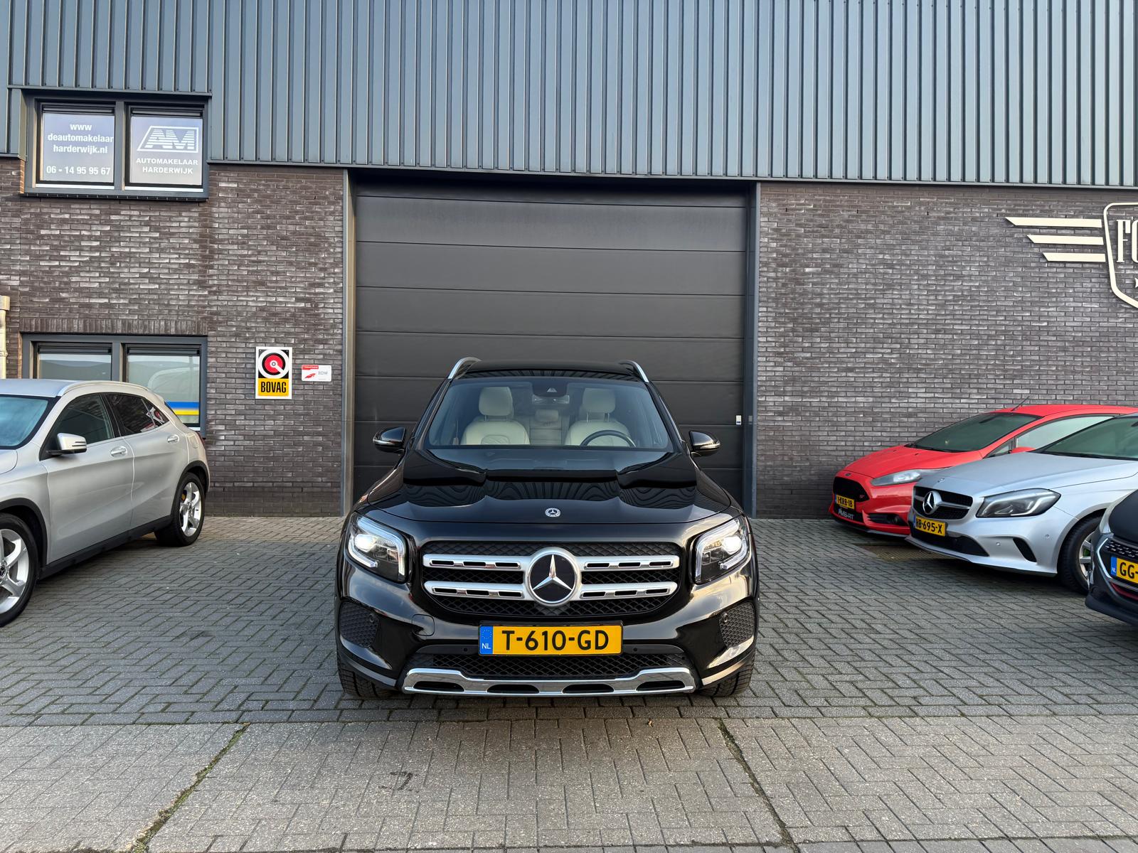 Mercedes-Benz GLB 250 4MATIC Advantage | 1E EIGENAAR | 3/6/12MND GARANTIE | 225 PK | AUTOMAAT | LED | MEMORY | CARPLAY | PANODAK | CRUISE |