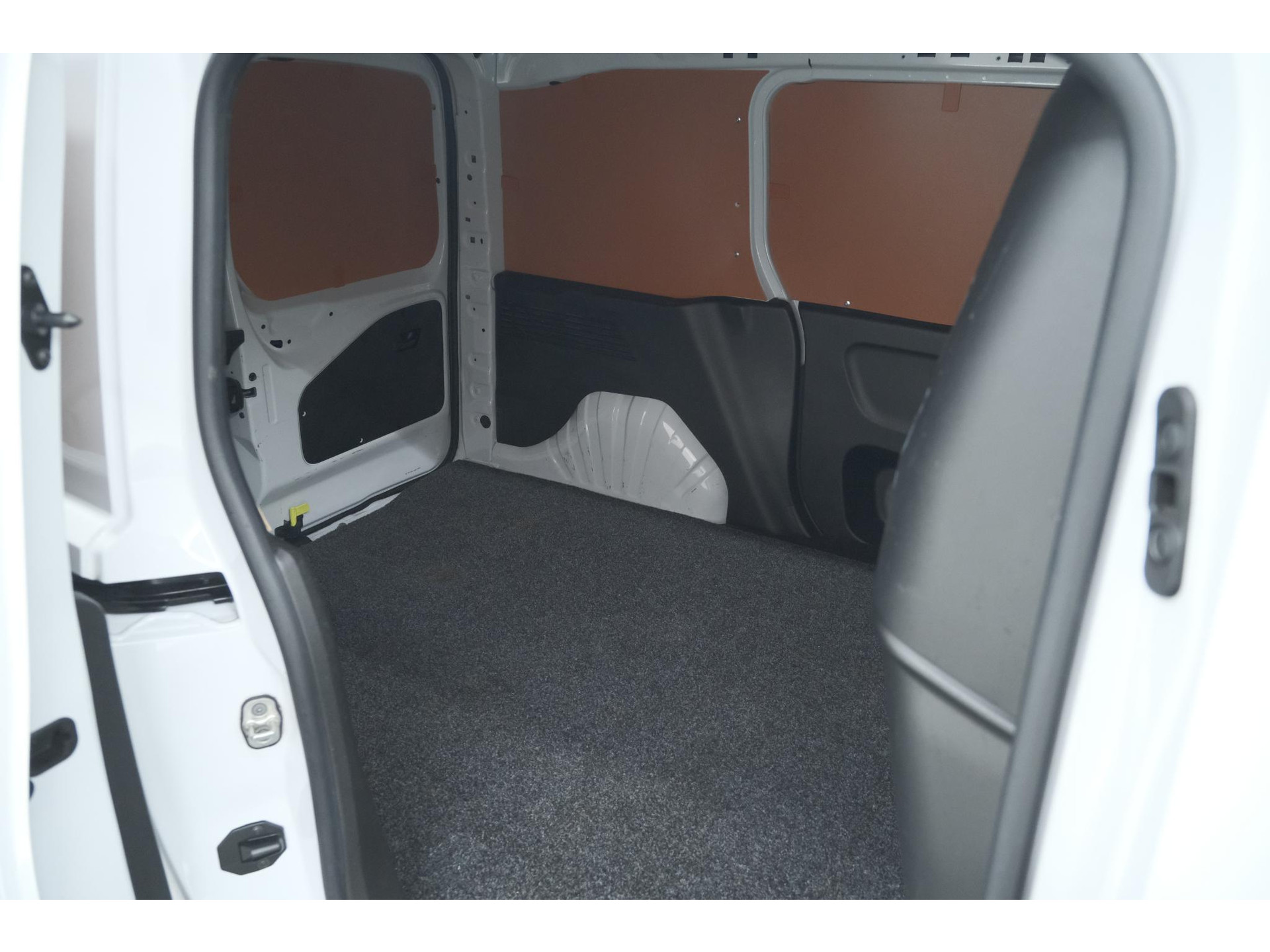 Peugeot Partner 1.5 BlueHDi 100 S&S L1 | Trekhaak | Camera | Apple Carplay | Laadruimte-Pakket