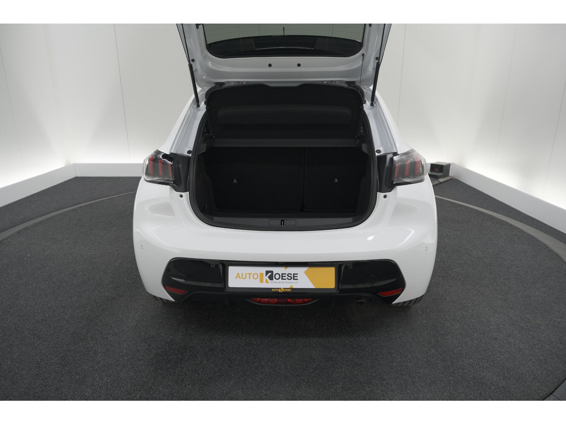 Peugeot 208 PureTech 100 Allure Pack | Camera | Apple Carplay | Stoelverwarming | Parkeersensoren