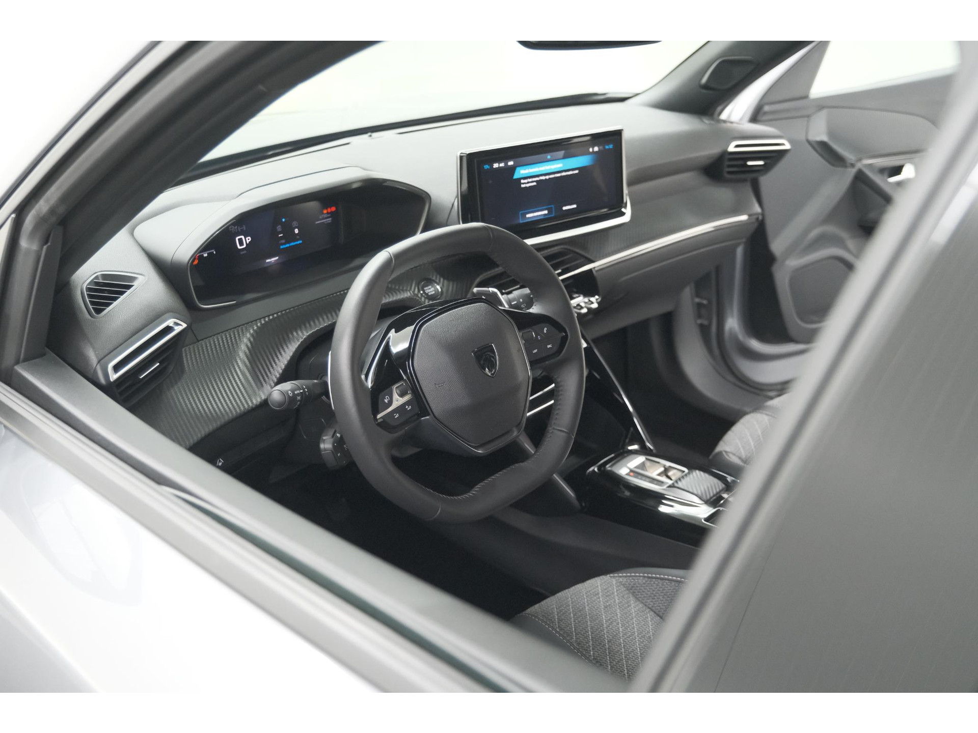 Peugeot 2008 1.2 Hybrid 145 Allure | 360 Camera | Adaptieve Cruise Control | Dodehoekdetectie | Apple Carplay