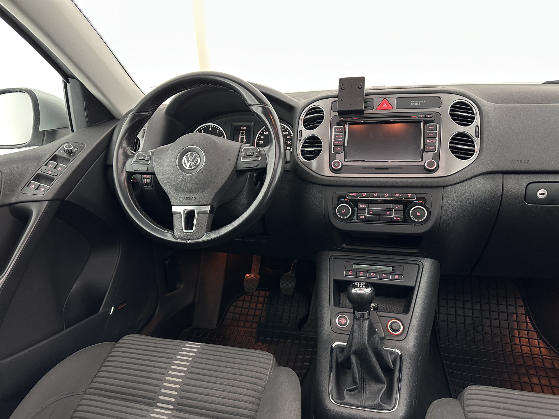 Volkswagen Tiguan 1.4 TSI Sport&Style *PANO | NAVI-FULLMAP | CAMERA | KEYLESS | HEATED-COMFORTSEATS | ECC | PDC | CRUISE | PRIVACY-GLASS | 17''ALU*