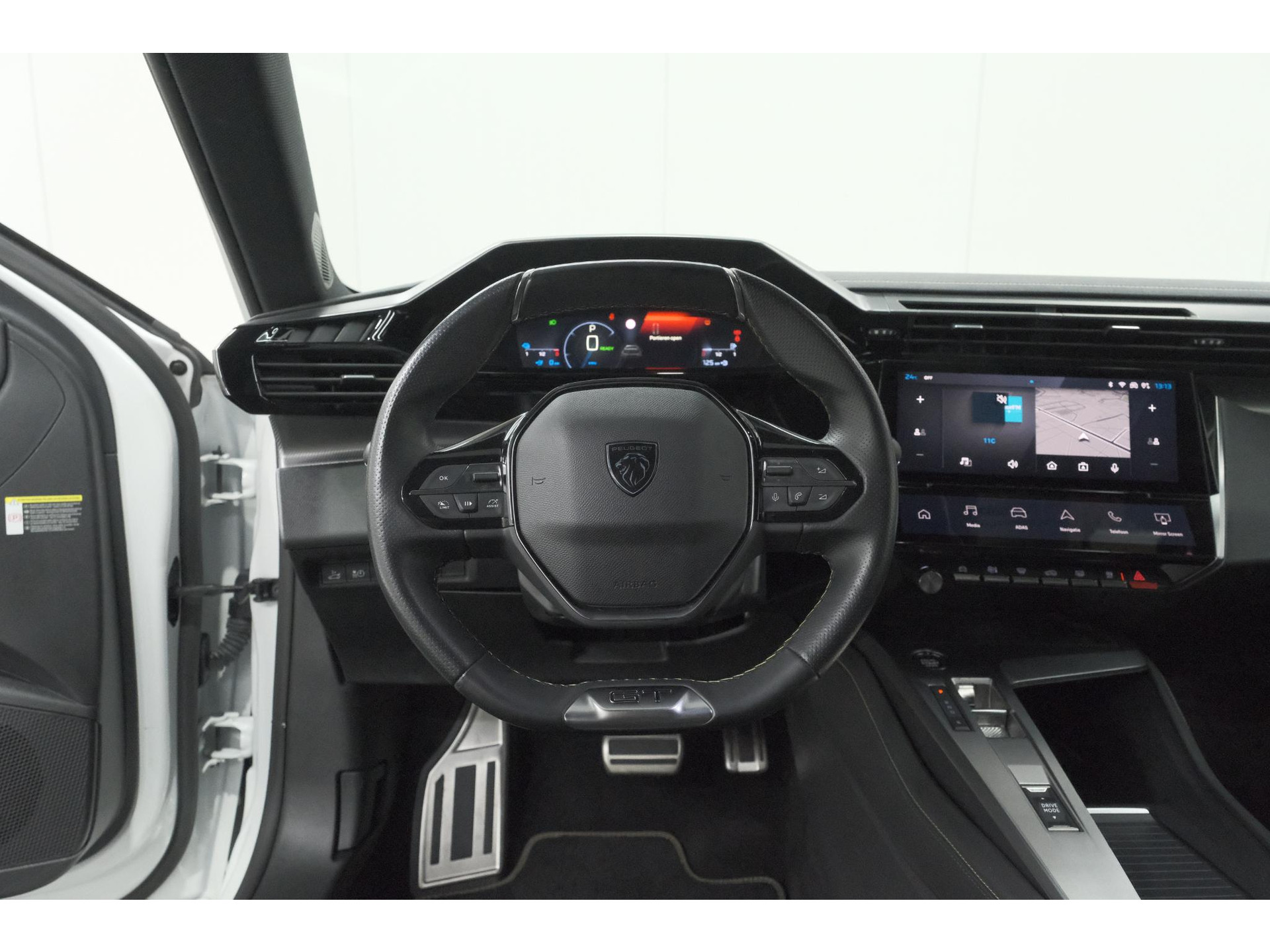 Peugeot 308 SW 1.6 HYbrid 180 GT Pack Business | Trekhaak | 360 Camera | Adaptieve Cruise Control | Elektronische Kofferklep