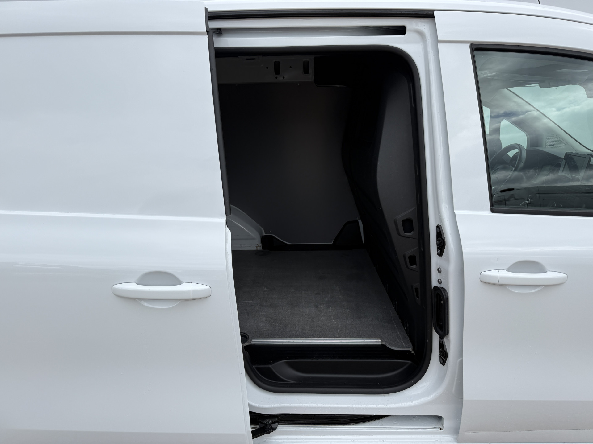 Mercedes-Benz Citan Pro 1.3 102PK **Benzine** L1 LED Airco Cruise control 1500kg Trekhaak Camera Carplay