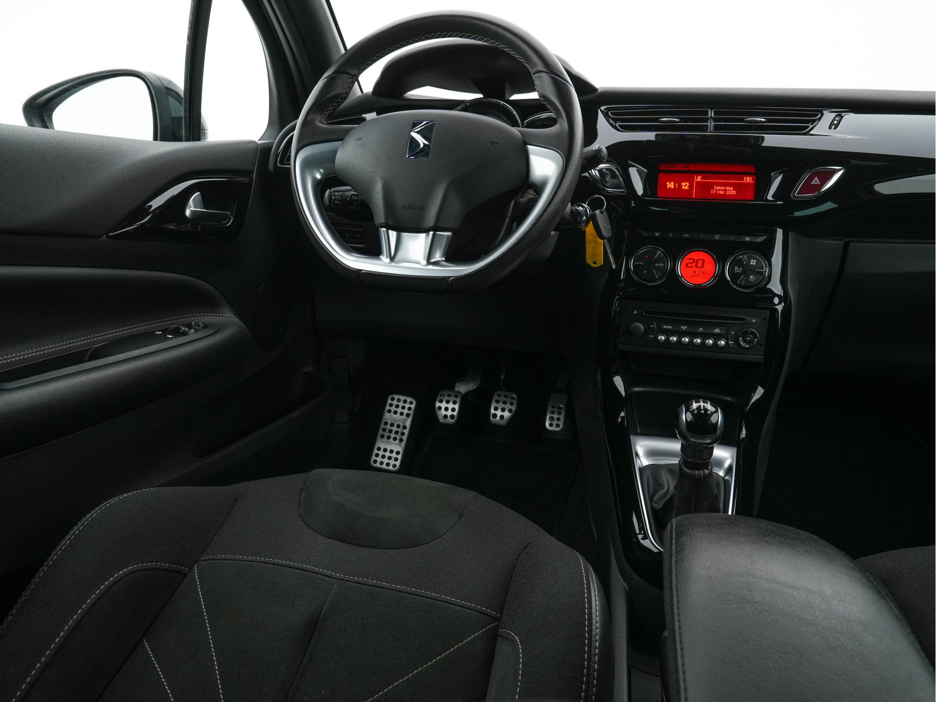 DS 3 1.6 BlueHDi Business *ALCANTARA-MICROFIBRE | SPORT-SEATS | ECC | PDC | CRUISE | PRIVACY-GLASS | 16''ALU*