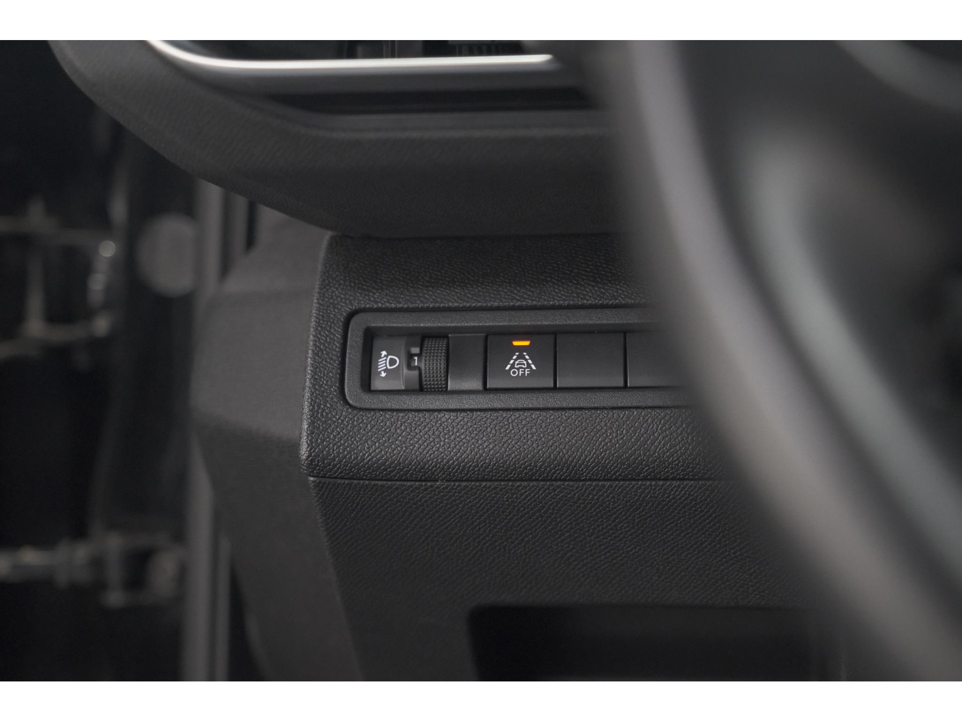 Peugeot 3008 PureTech 130 Allure | Trekhaak | Camera | Dodehoekdetectie | Navigatie