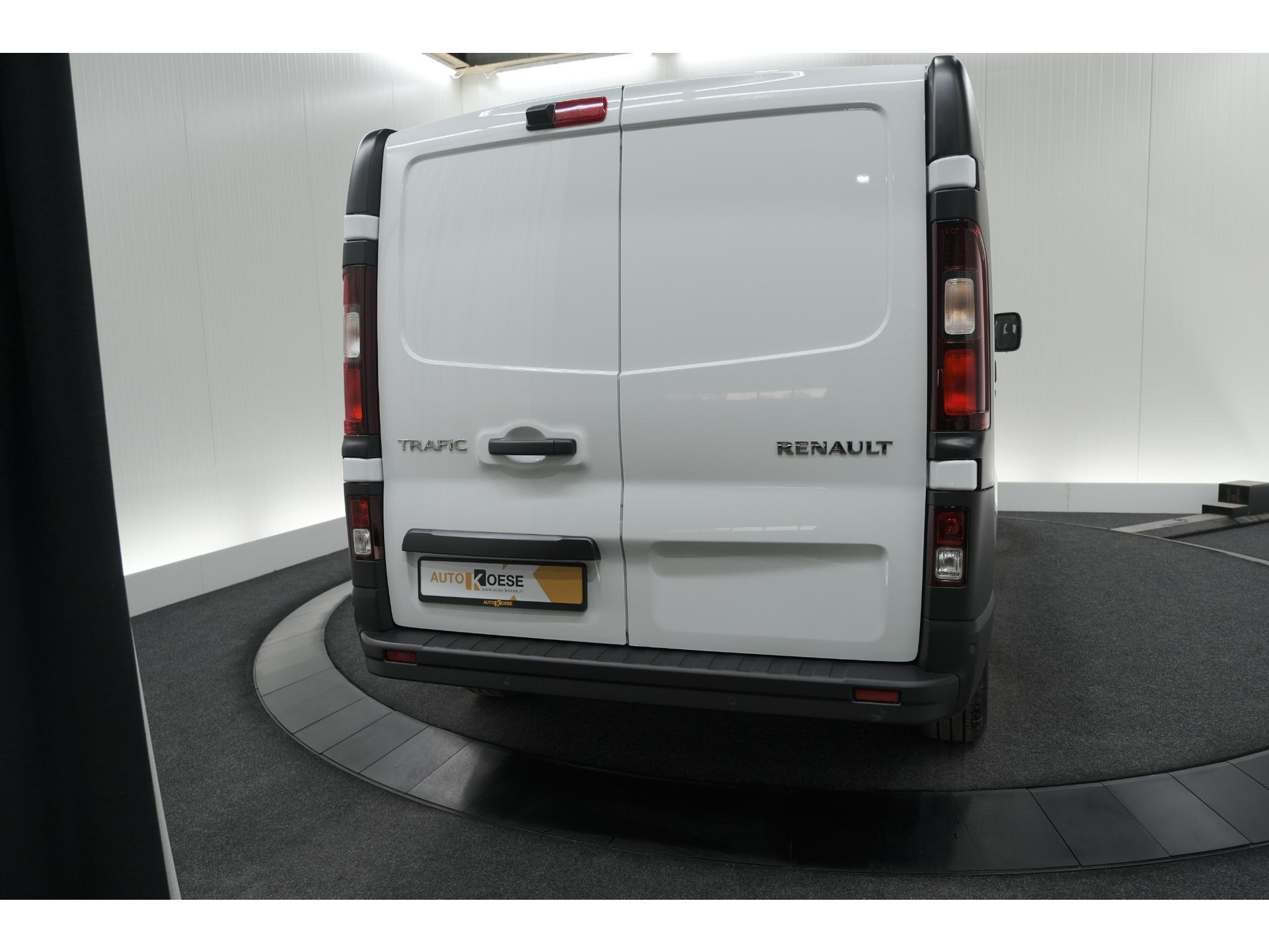 Renault Trafic 2.0 Blue dCi 130 T29 L2H1 Advance DC | 6 Zitplaatsen | Camera | Apple Carplay | Navigatie