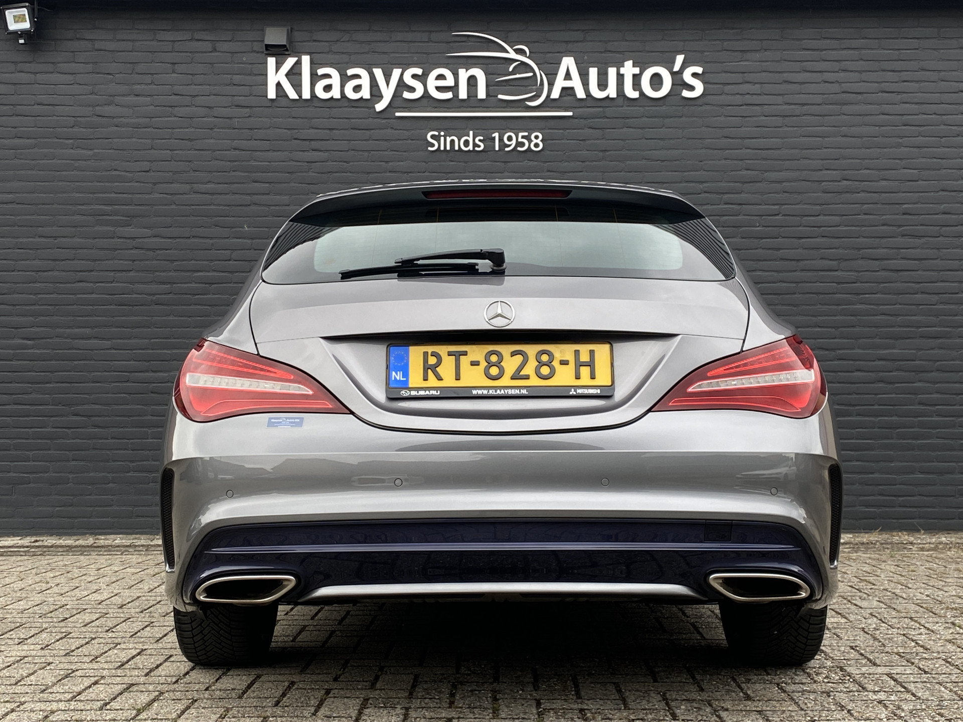 Mercedes-Benz CLA-klasse Shooting Brake 180 AMG Edition AUT. | 1e eigenaar | dealer onderh. | navigatie | a. carplay | alcantara interieur