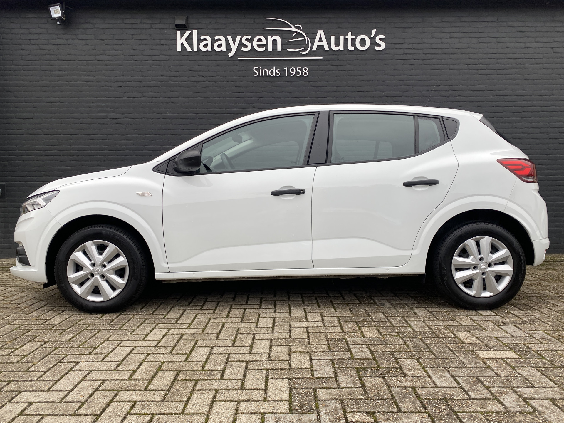 Dacia Sandero 1.0 TCe LPG 100 ECO-G Essential | 1e eigenaar | dealer onderhouden | airco | cruise control | dab audio | BTW auto