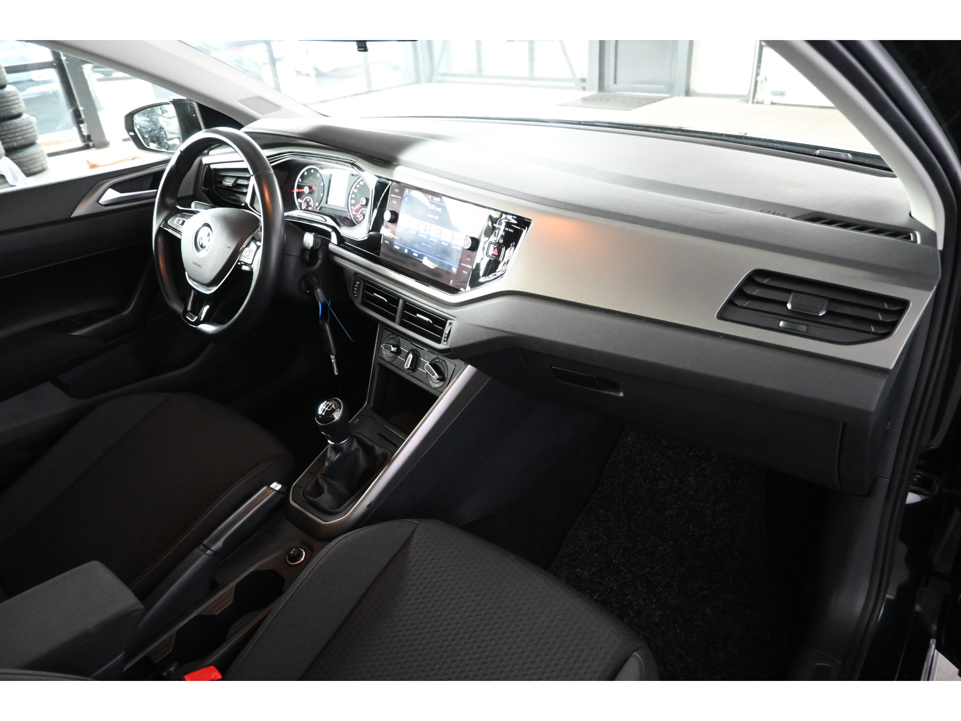 Volkswagen Polo 1.0 TSI R-Line Edition Airco Carplay Cruise Control Rijklaarprijs! Inruil Mogelijk!