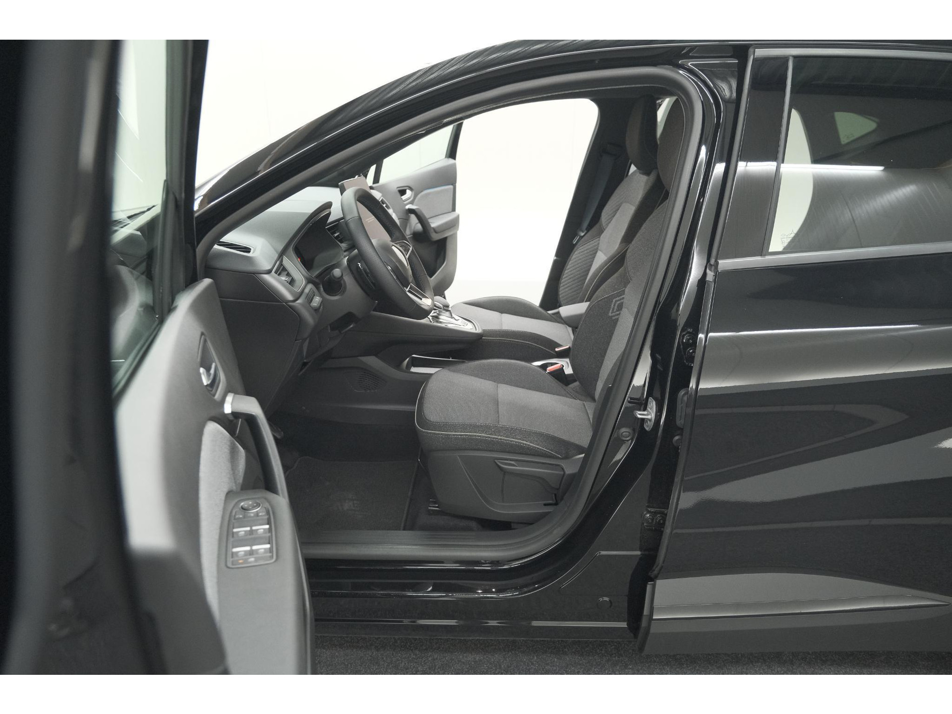 Renault Captur 1.3 mild hybrid 160 techno | Trekhaak | Pack Winter | Camera | Adaptieve Cruise