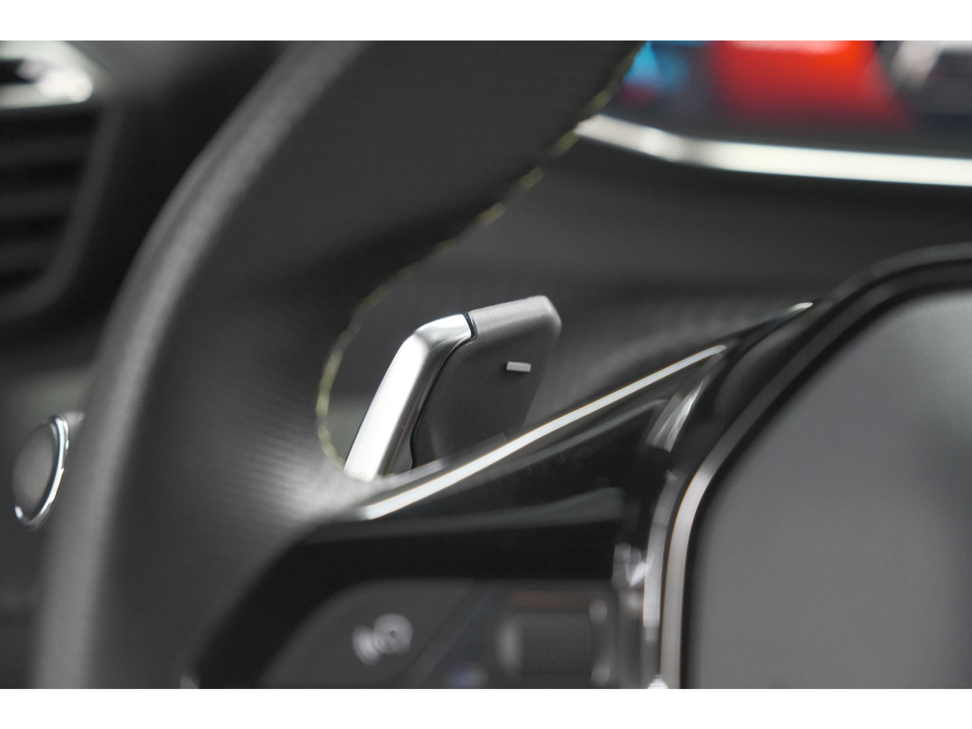 Peugeot 2008 PureTech 130 EAT8 GT-Line | Camera | Dodehoekdetectie | Adaptieve Cruise Control | Apple Carplay