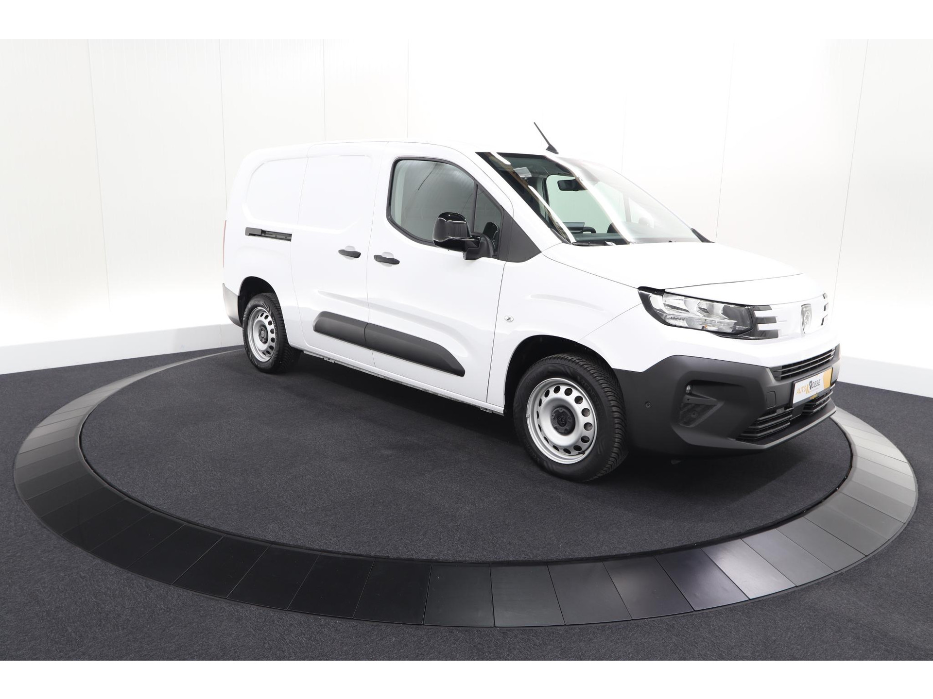 Peugeot Partner 1.5 BlueHDi 130 EAT8 S&S L2 | Trekhaak | Camera | Betimmering Laadruimte