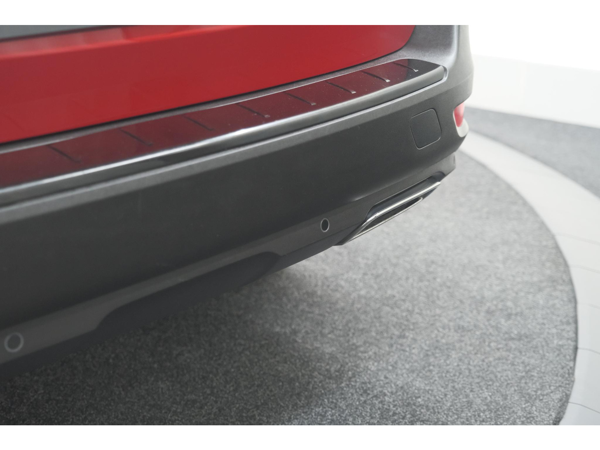 Peugeot 5008 PureTech 130 EAT8 GT Black Pack | Elektrische Kofferklep | Camera | Adaptieve Cruise Control | Dodehoekdetectie