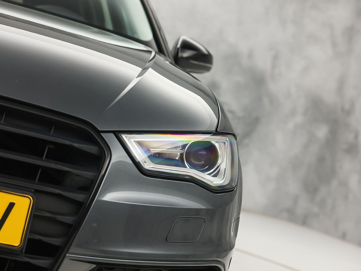 Audi A3 Sportback 1.4 TFSI S-Line Sport Automaat (NAVIGATIE, CLIMATE, LEDER/ALCANTARA, KEYLESS, SPORTSTOELEN, STOELVERWARMING, GETINT GLAS, CRUISE, NIEUWSTAAT)