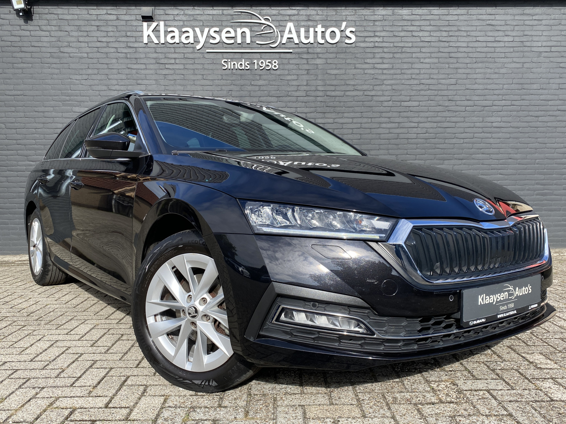 ŠKODA Octavia Combi 1.0 e-TSI Business Edition Plus AUT. | 1e eigenaar | dealer onderh. | navigatie | trekhaak | carplay | adaptieve cruise