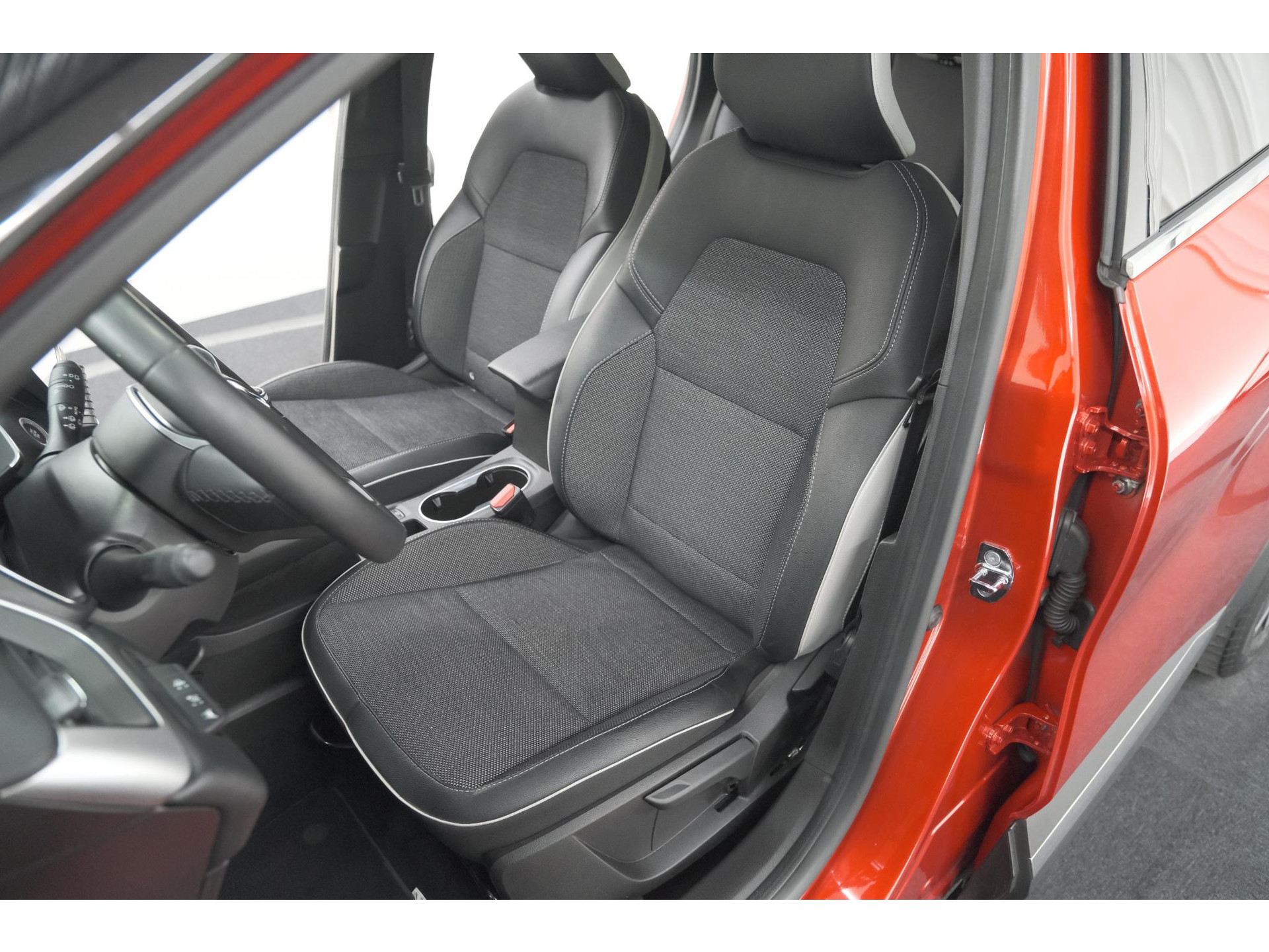 Renault Captur 1.0 TCe 90 Intens | Navigatie | Camera | Parkeersensoren | Apple Carplay