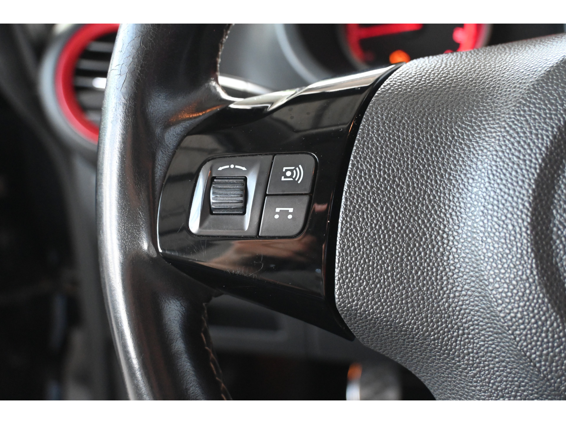 Opel Corsa 1.6-16V GSI 150 PK! Cruise control Lichtmetaal Navigatie Xenon Elektrisch Pakket Inruil Mogelijk!