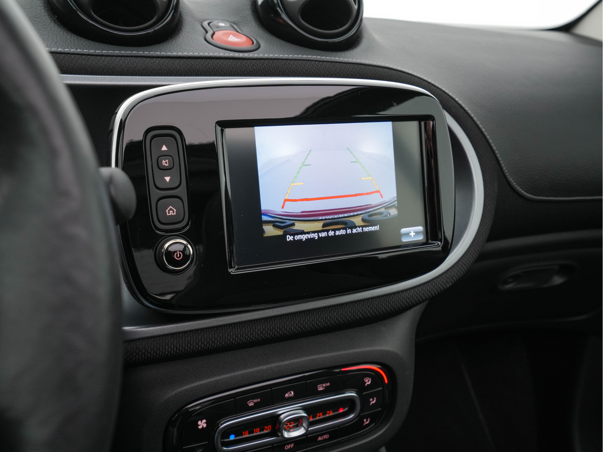 Smart fortwo cabrio EQ BRABUS Style 18 kWh [ 3-Fase ] *LEATHER | HEATED-SPORTSEATS | NAVI-FULLMAP | CAMERA | DAB+ | AIRCO | PDC | CRUISE | 16''ALU*