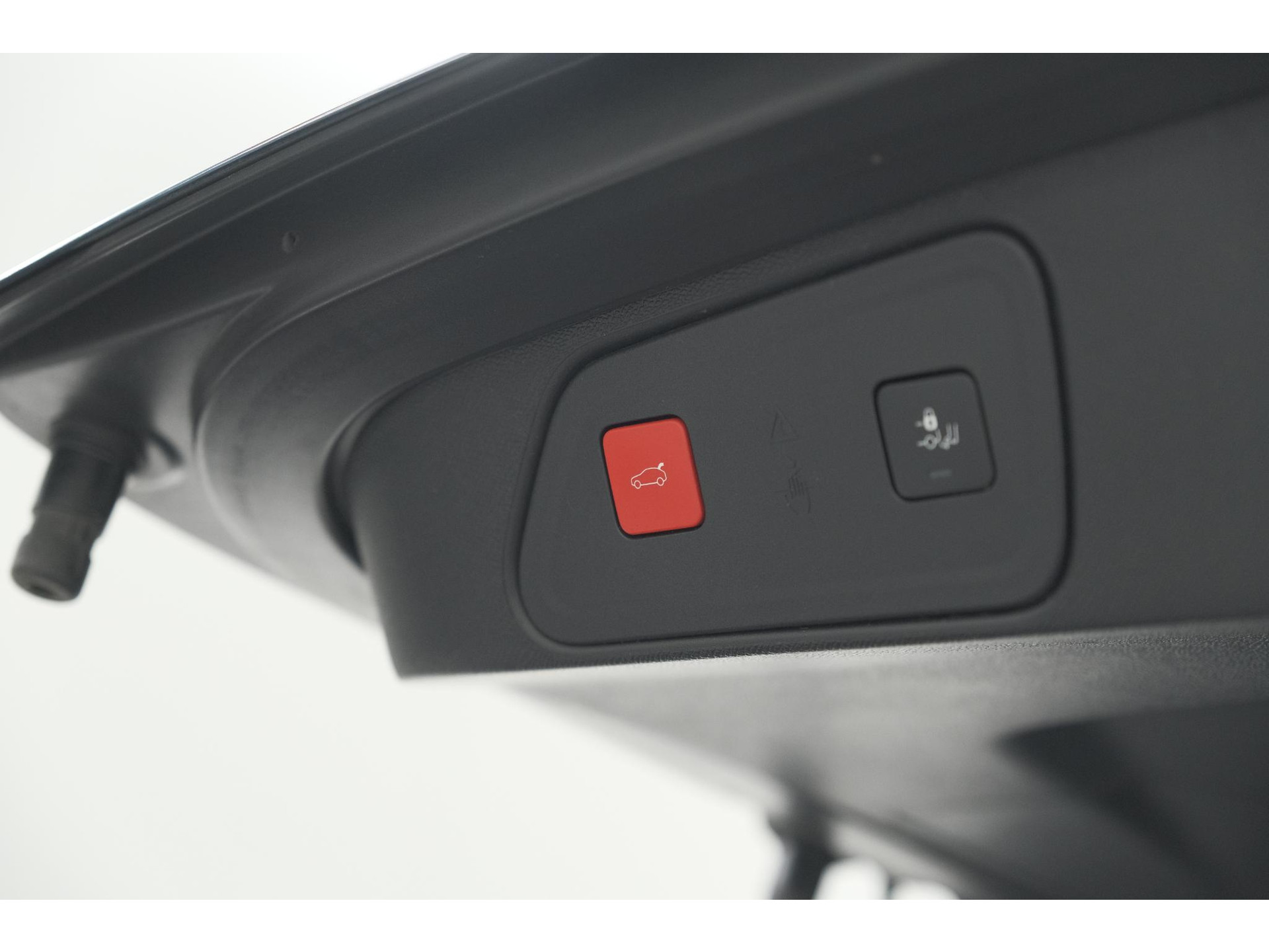 Peugeot 3008 PureTech 130 EAT8 GT | Adaptieve Cruise Control | Elektronische Kofferklep | Camera | Dodehoekdetectie