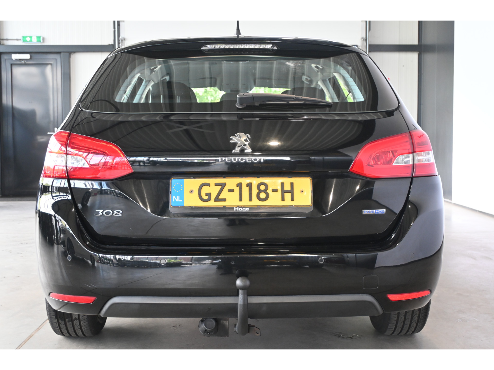 Peugeot 308 SW 1.6 BlueHDI Blue Lease Pack Nap Clima Cruise NavigatieTrekhaak PDC Goed Onderhouden! Inruil Mogelijk!