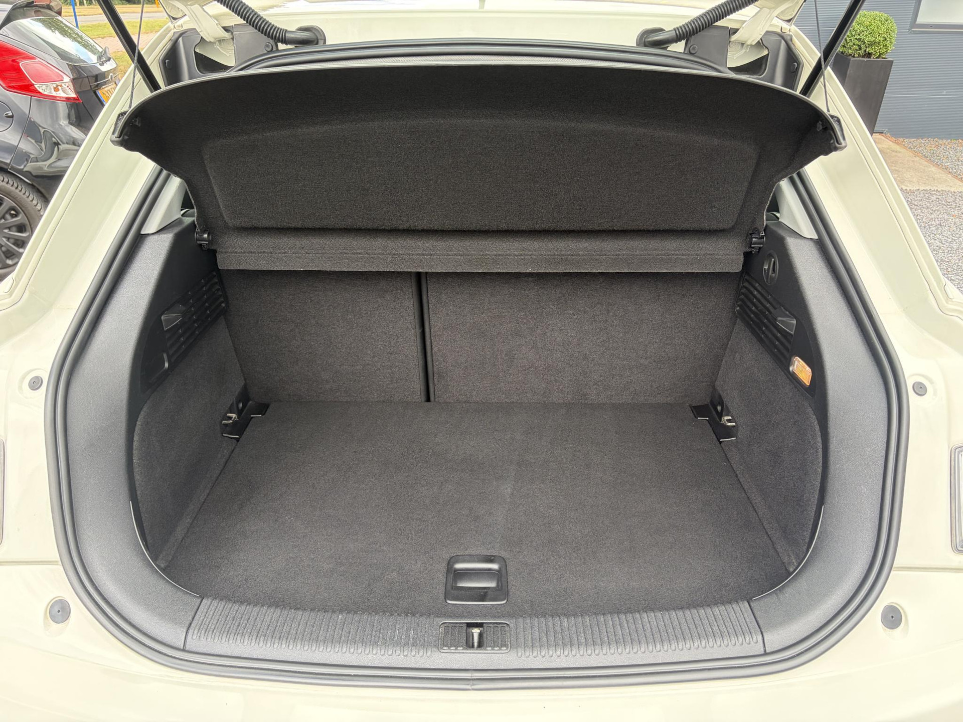 Audi A1 1.2 TFSI Ambition Pro Line ✓Carplay✓Clima✓Stoelverwarming✓Pdc✓Lm velgen✓85pk✓Zeer zuinig✓Apk tot 09-2027
