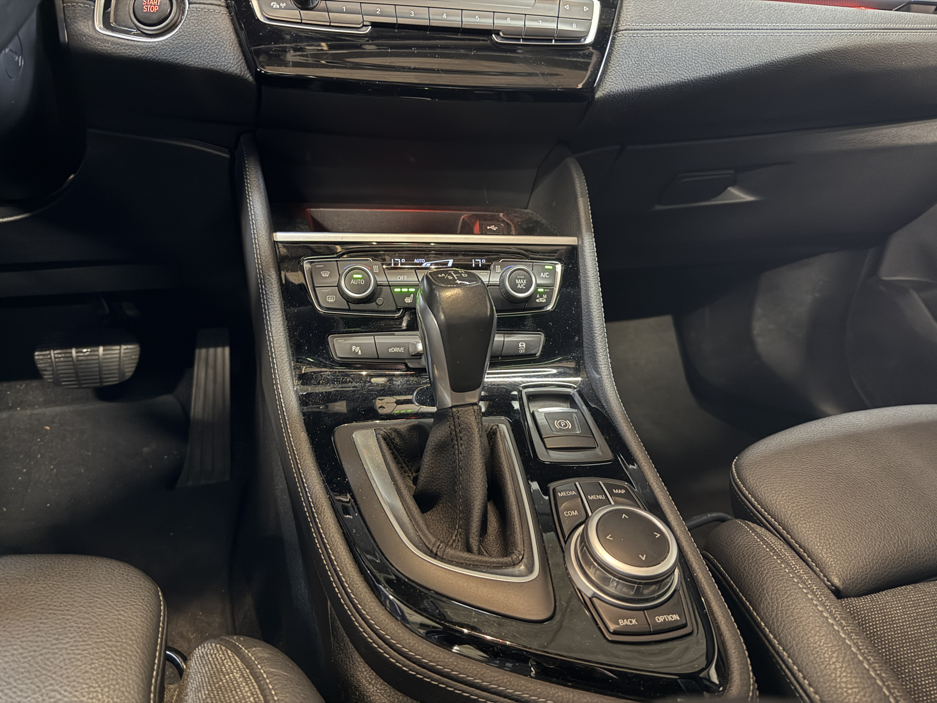 BMW 2-serie Active Tourer 225xe iPerformance Executive | M-Sport | Panoramadak | Stoelverw.