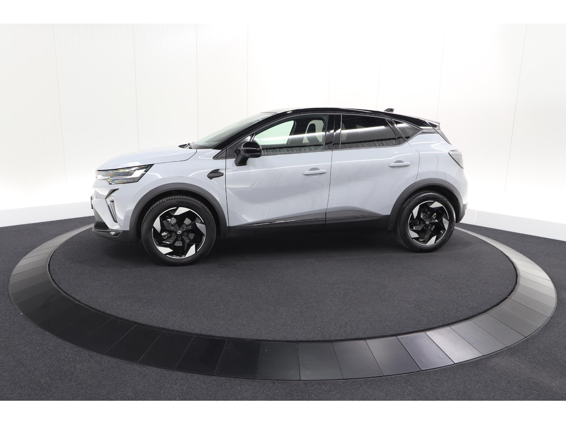 Renault Captur 1.8 E-Tech Full Hybrid 160 Techno | Camera | Adaptieve Cruise Control | Navigatie