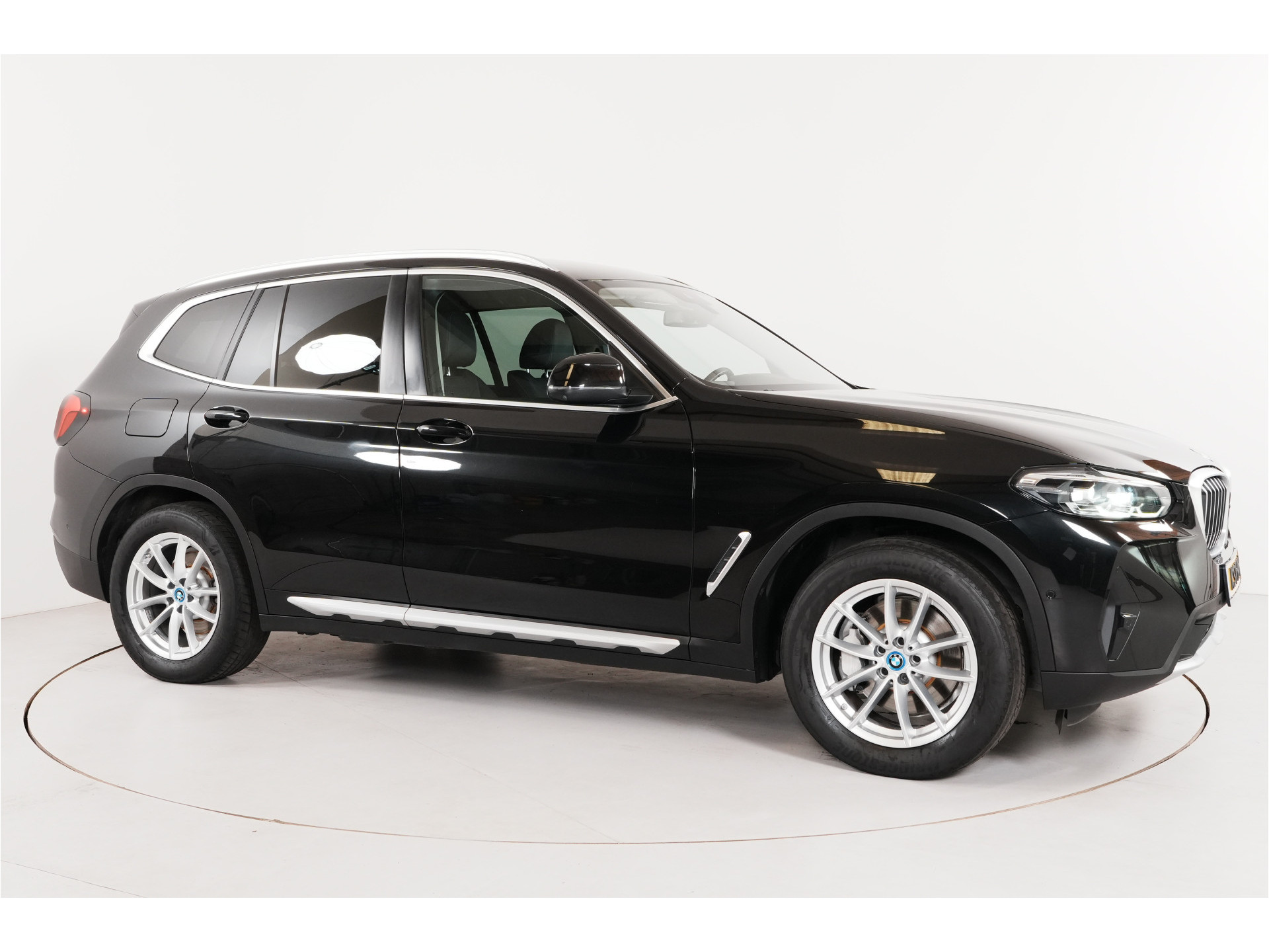 BMW X3 xDrive30e PHEV 293 pk | SOH 96% | Leder | 360° Cam | Adaptive Cruise | Sportstoelen |
