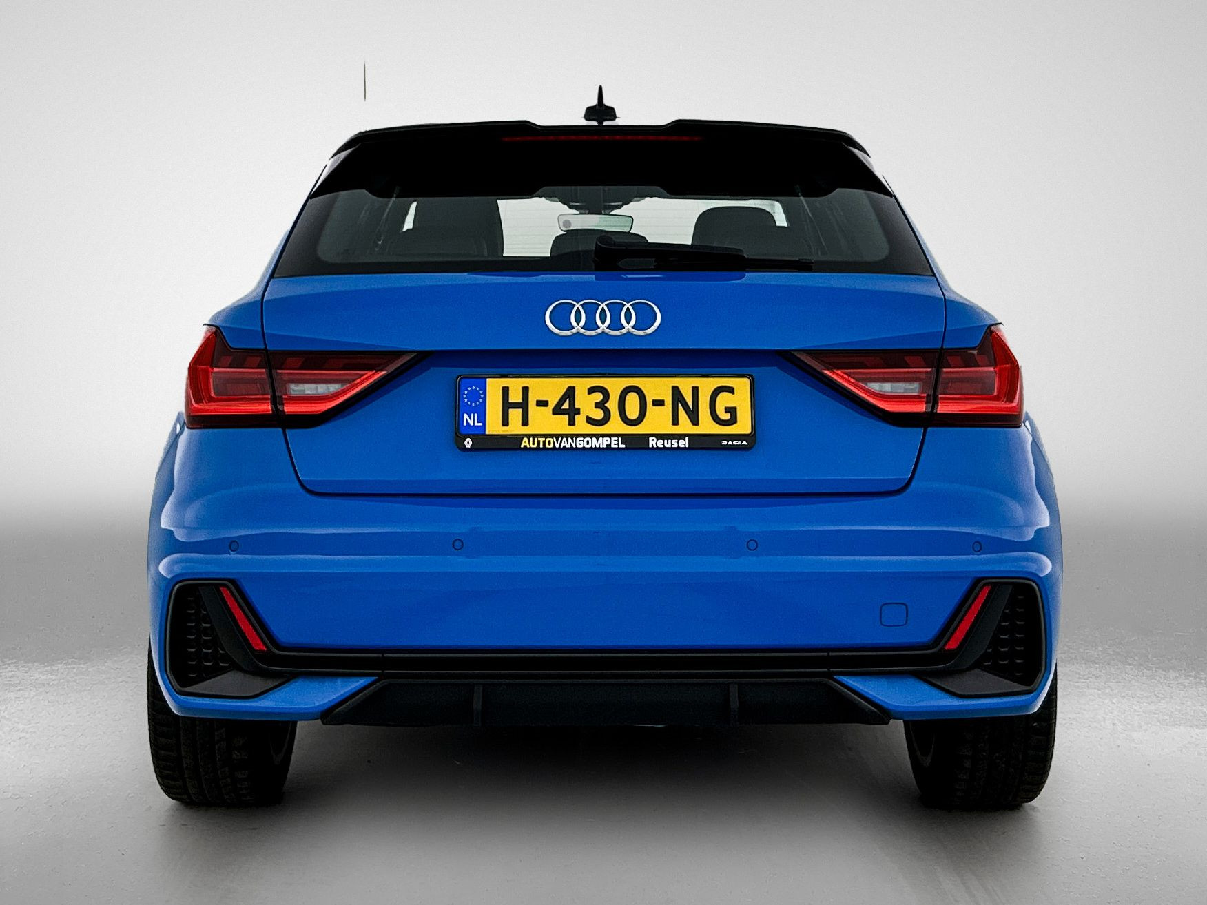 Audi A1 Sportback 30 TFSI S Line edition one | NAVI | STOELVERWARMING | CLIMAT CONTROL | PARKEER SENSOREN V+A