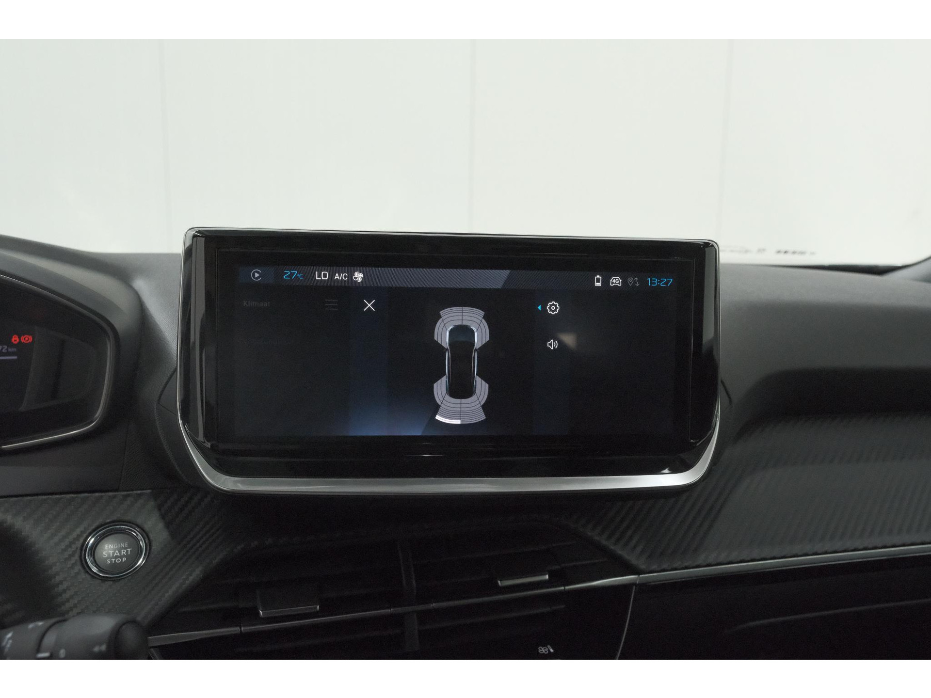 Peugeot e-2008 EV Allure 54 kWh | 97,2% SOH | 11 KW Lader | Apple Carplay | Parkeersensoren